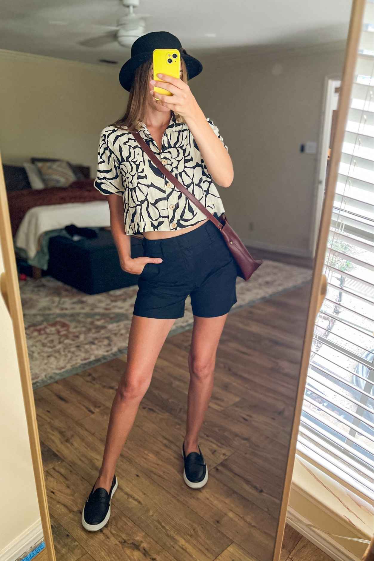 Coffee date and window shopping ☕️🛍️ These high rise shorts from Target are chef’s kiss! TTS wearing a 2

#summeroutfits #momoutfits #momootd #outfitoftheday

#LTKFamily #LTKSummerSales #LTKSeasonal