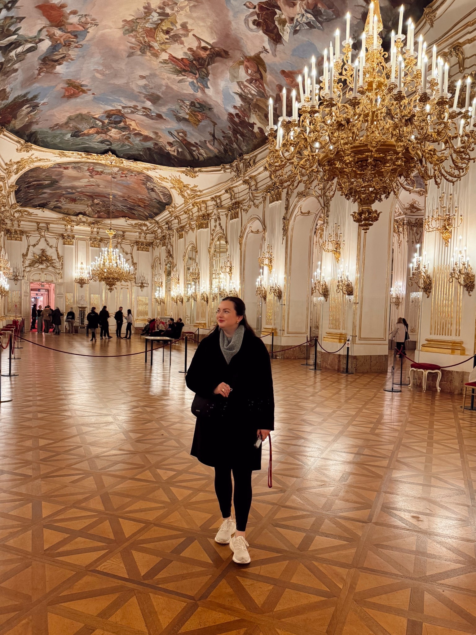 What I wore in Vienna!! 

My coat and scarf are no longer sold, so I linked very similar options. The leggings I wore are my FAVE - they feel so much like align leggings from Lulu but for a fraction of the price. 