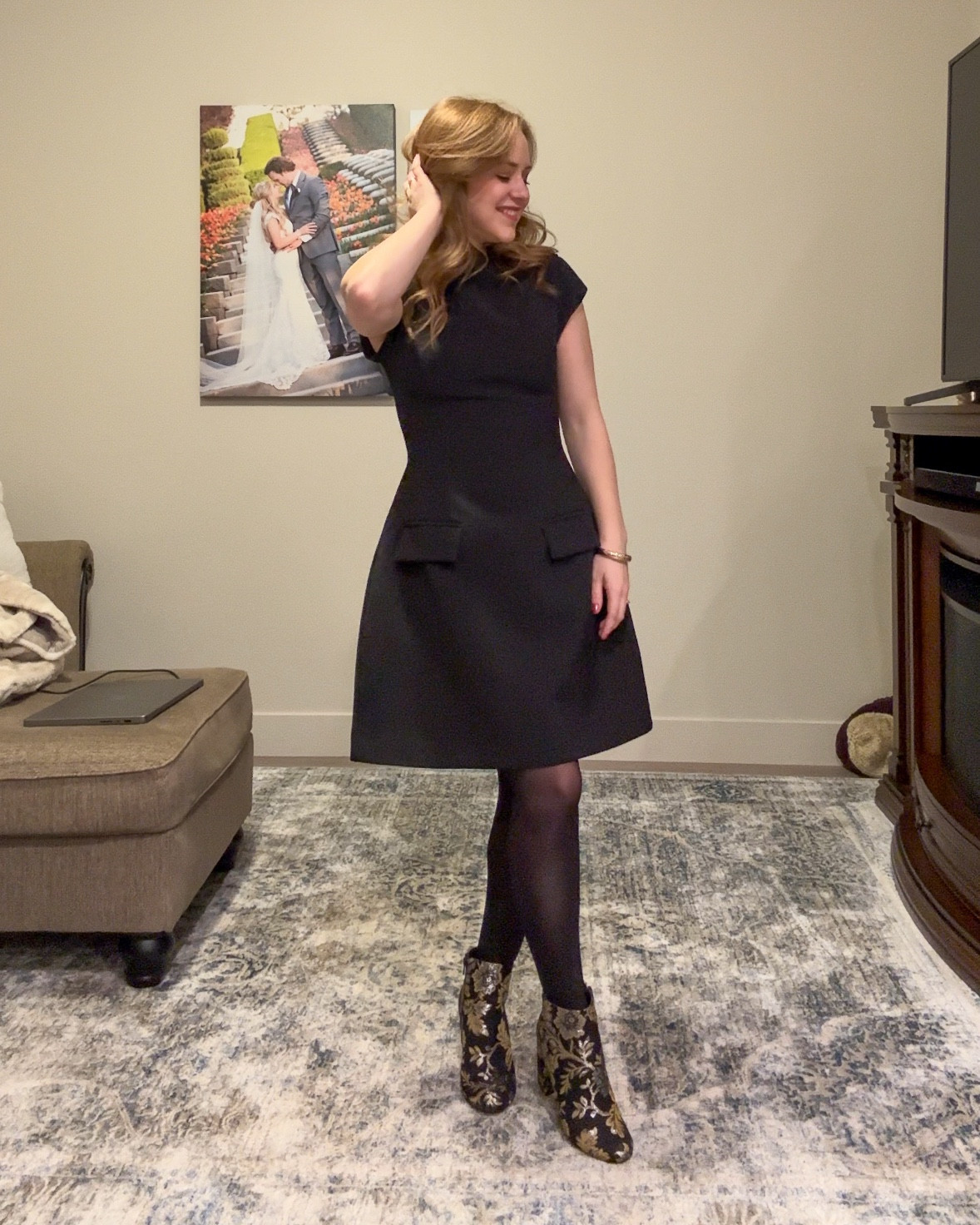 Little black dress 😍 

#LTKPetite #LTKWedding #LTKParties