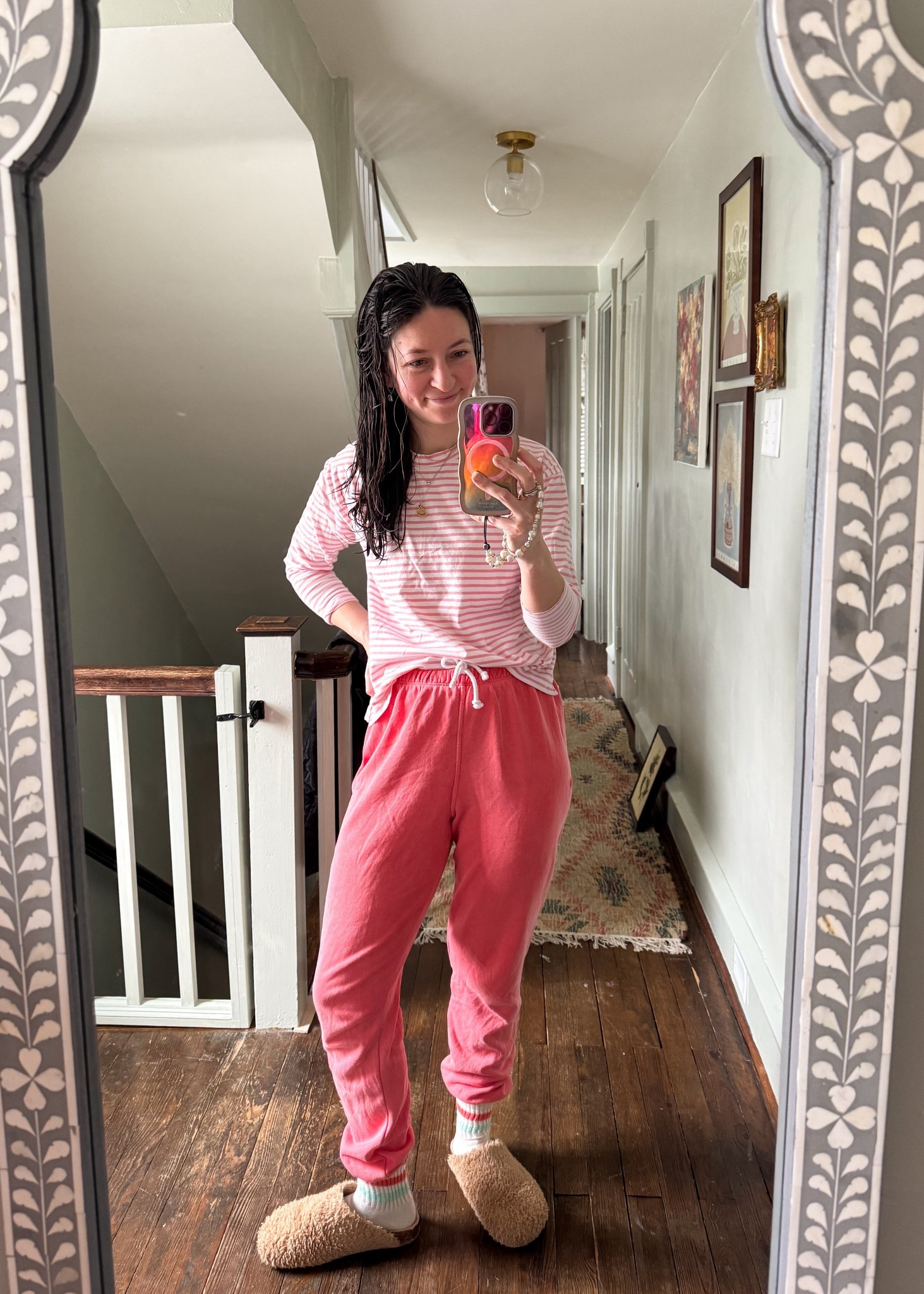 Love these sweatpants! This color is old but they come in a bunch of calming neutral shades perfect for spring! Easy & comfortable spring outfit option! 

#LTKmorningroutine #LTKootd #LTKmomlife