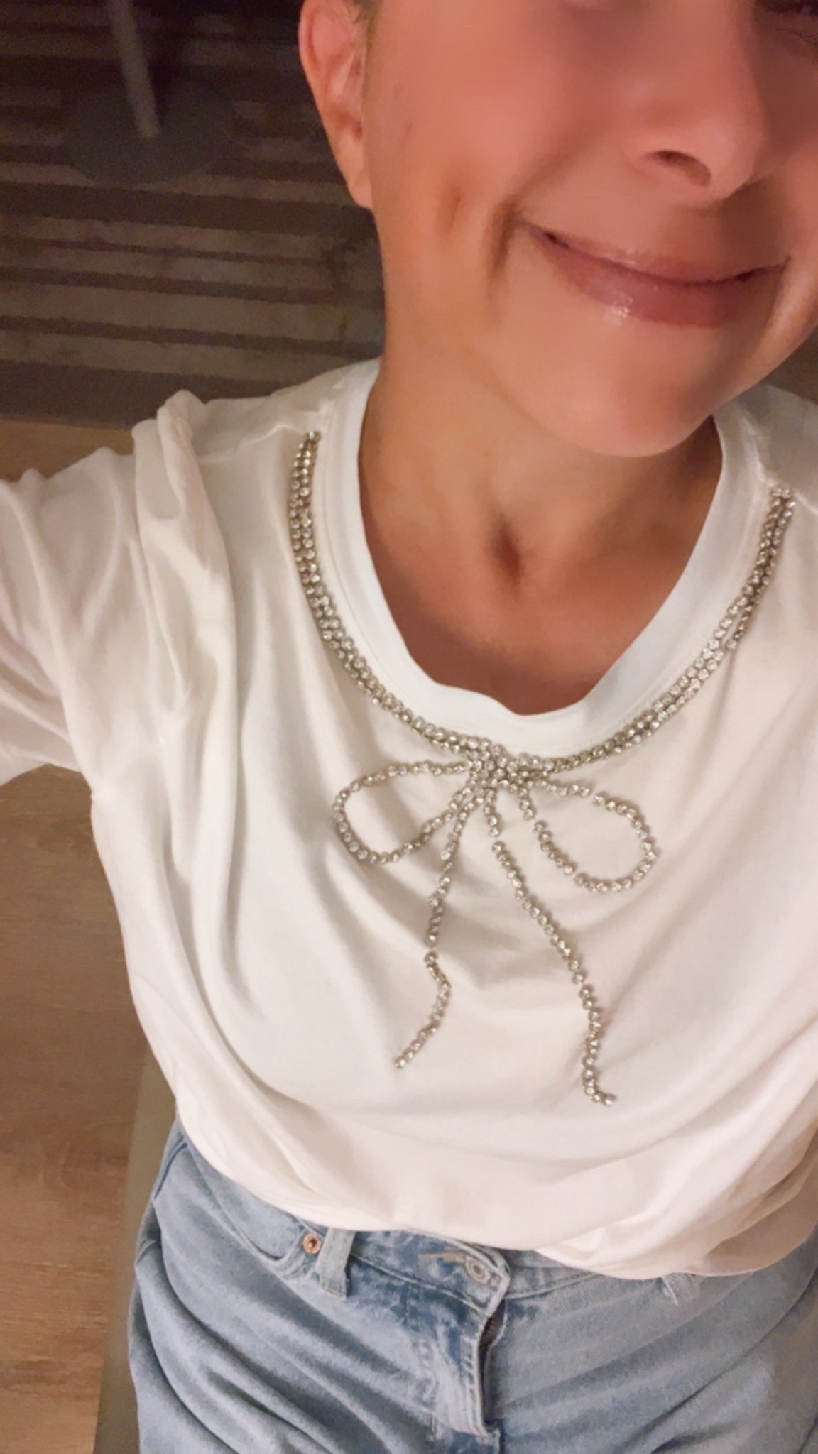 Highly Recommend 🎀
… wearing a rhinestone bow tee as a mood boost. Especially now that it’s on sale for $15. Runs big!


#LTKHoliday #LTKCyberWeek #LTKGiftGuide