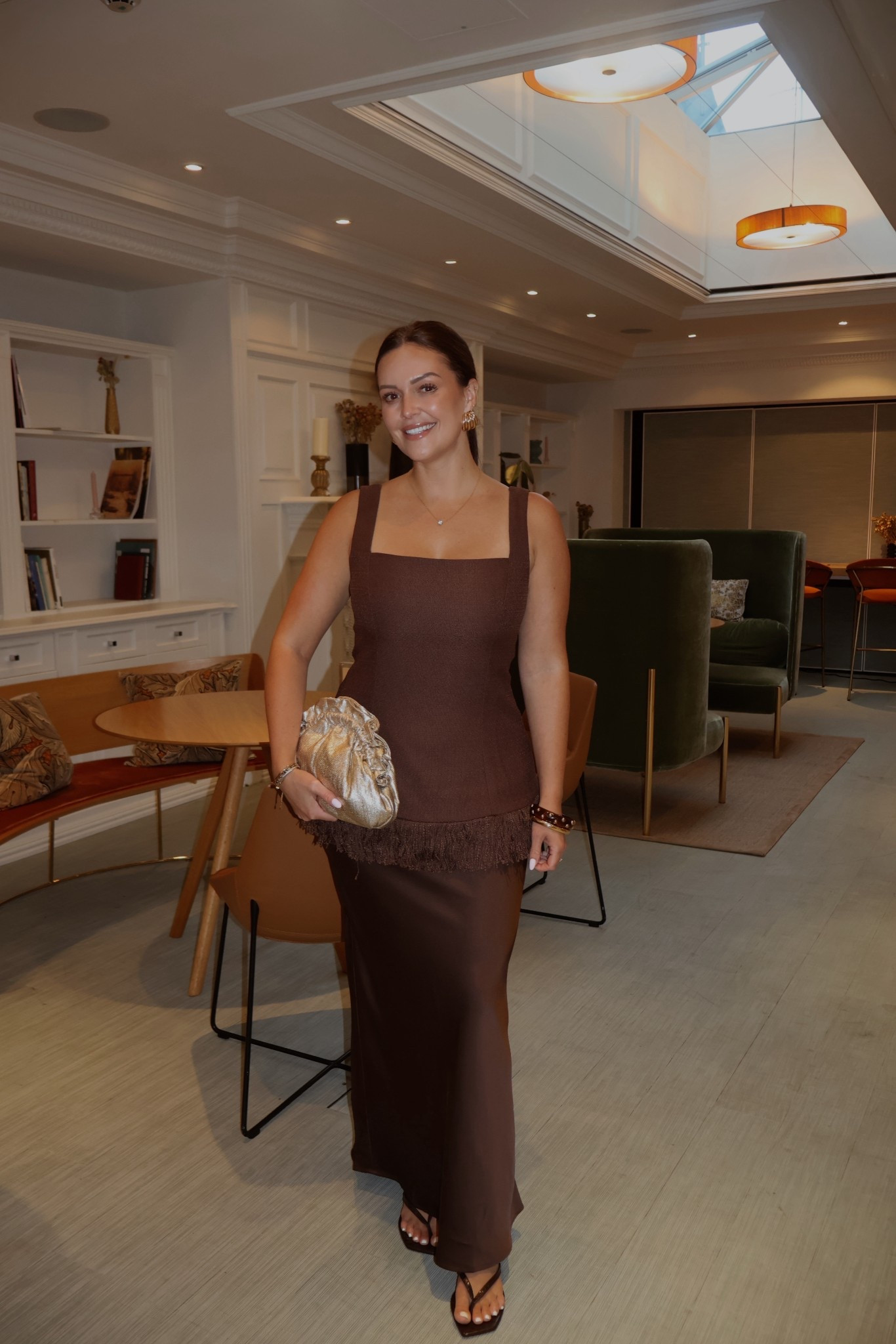 Dinner date outfit 🤎

Skirt size 10 (comes up a bit big and i’m 5’3 wearing a kitten heel so it’s on the longer side)
Top size 12

#LTKsummer #LTKdatenight #LTKeurope