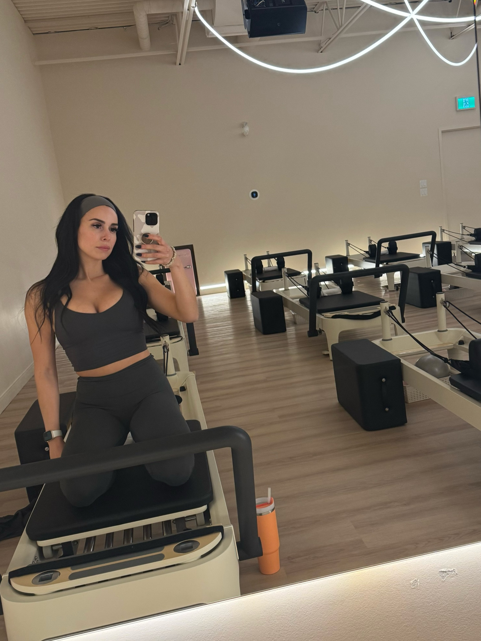 It’s giving Pilates princess 👸🏻 ✨✨

Not lulu but another fave workout brand Aerie 🐺🩶🩶

#LTKfitness #LTKsale #LTKcanada