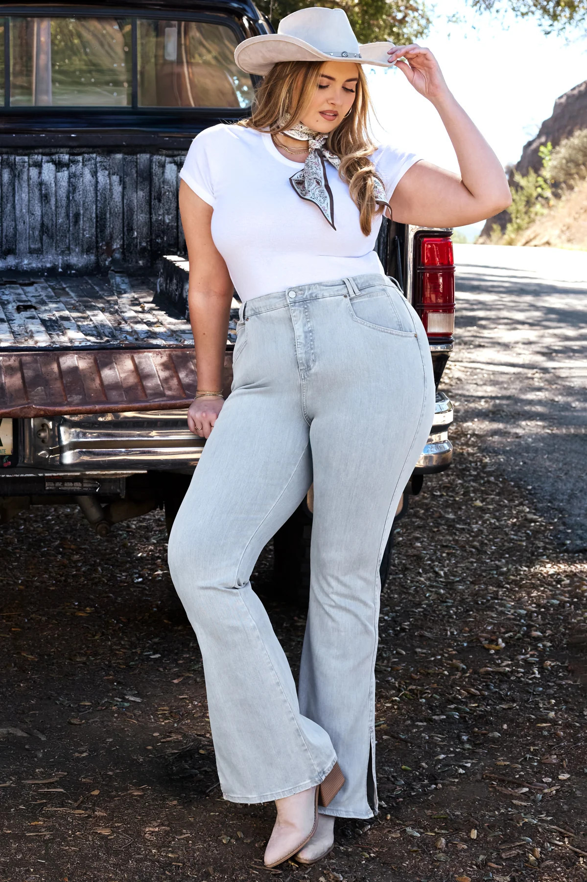 Superstretch Bootcut Flare Jeans - Light Wash | POPFLEX