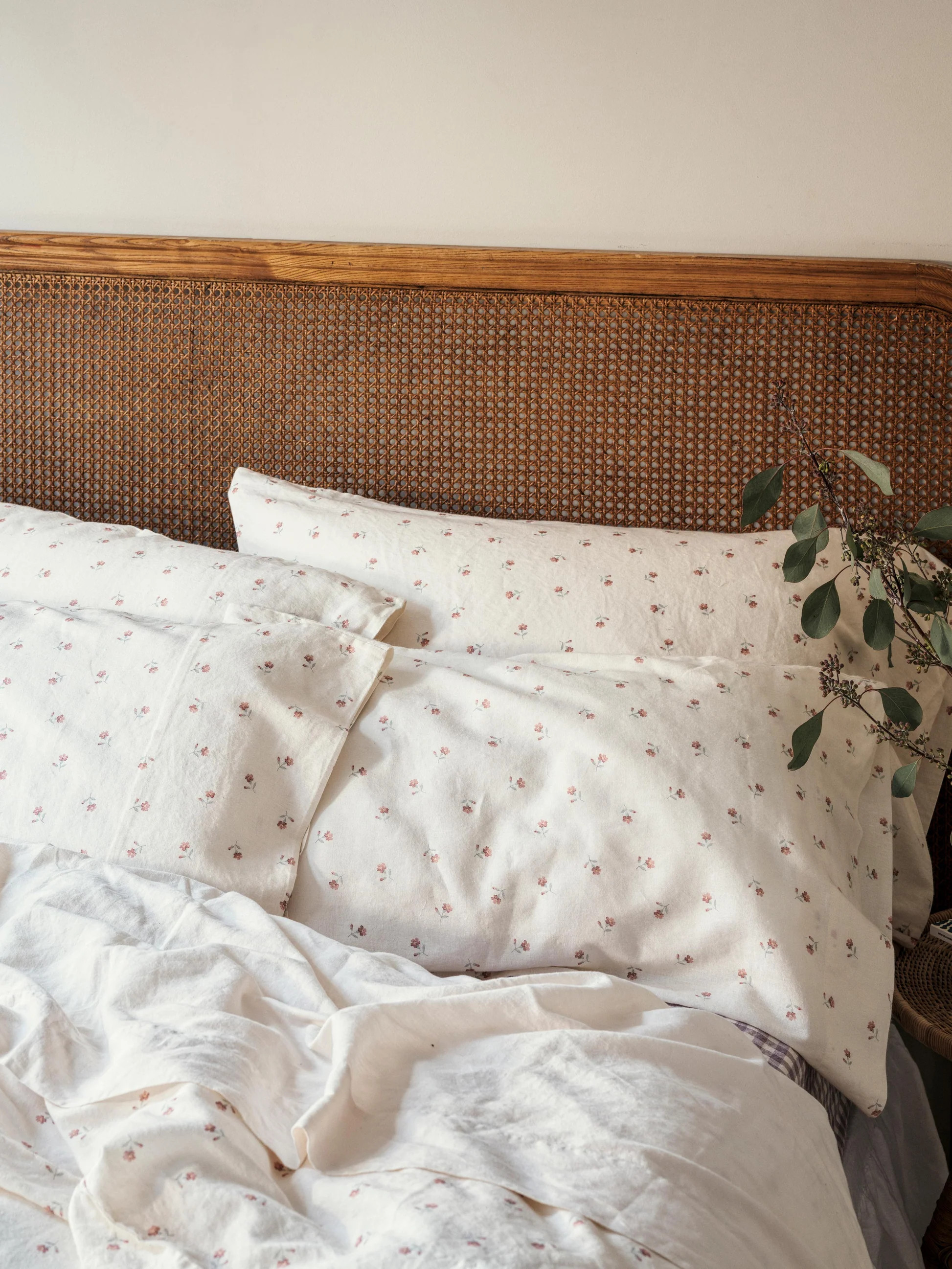 Pearl Posy Bud Linen Blend Pillowcases (Pair) | Piglet