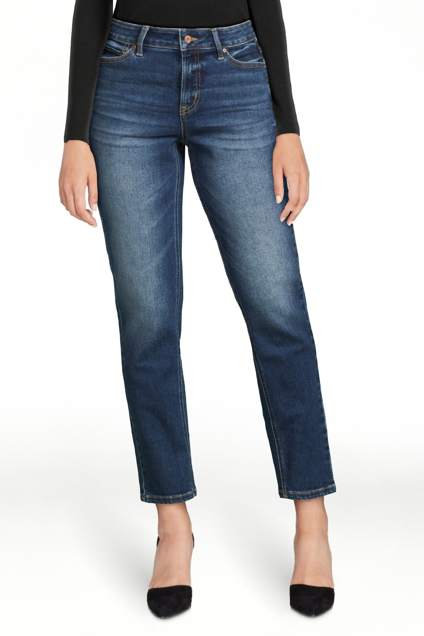 Time and Tru Women’s Mid Rise Straight Leg Jeans, Sizes 0-22, Regular & Short Inseams | Walmart (US)
