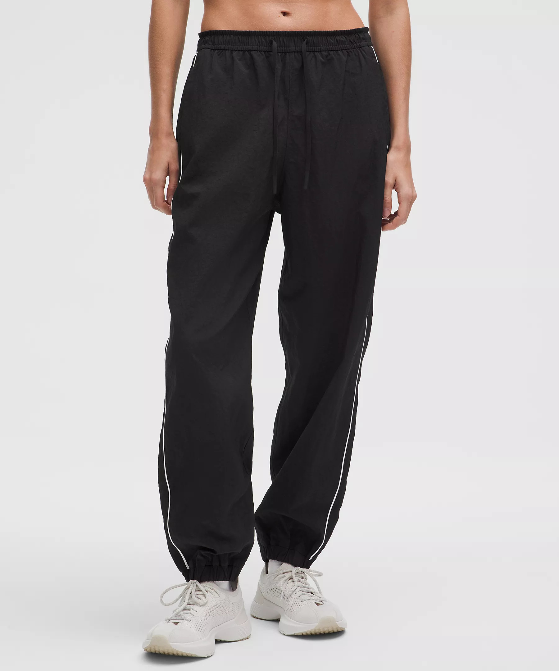 License to Train Woven Mid-Rise Jogger | Lululemon (US)