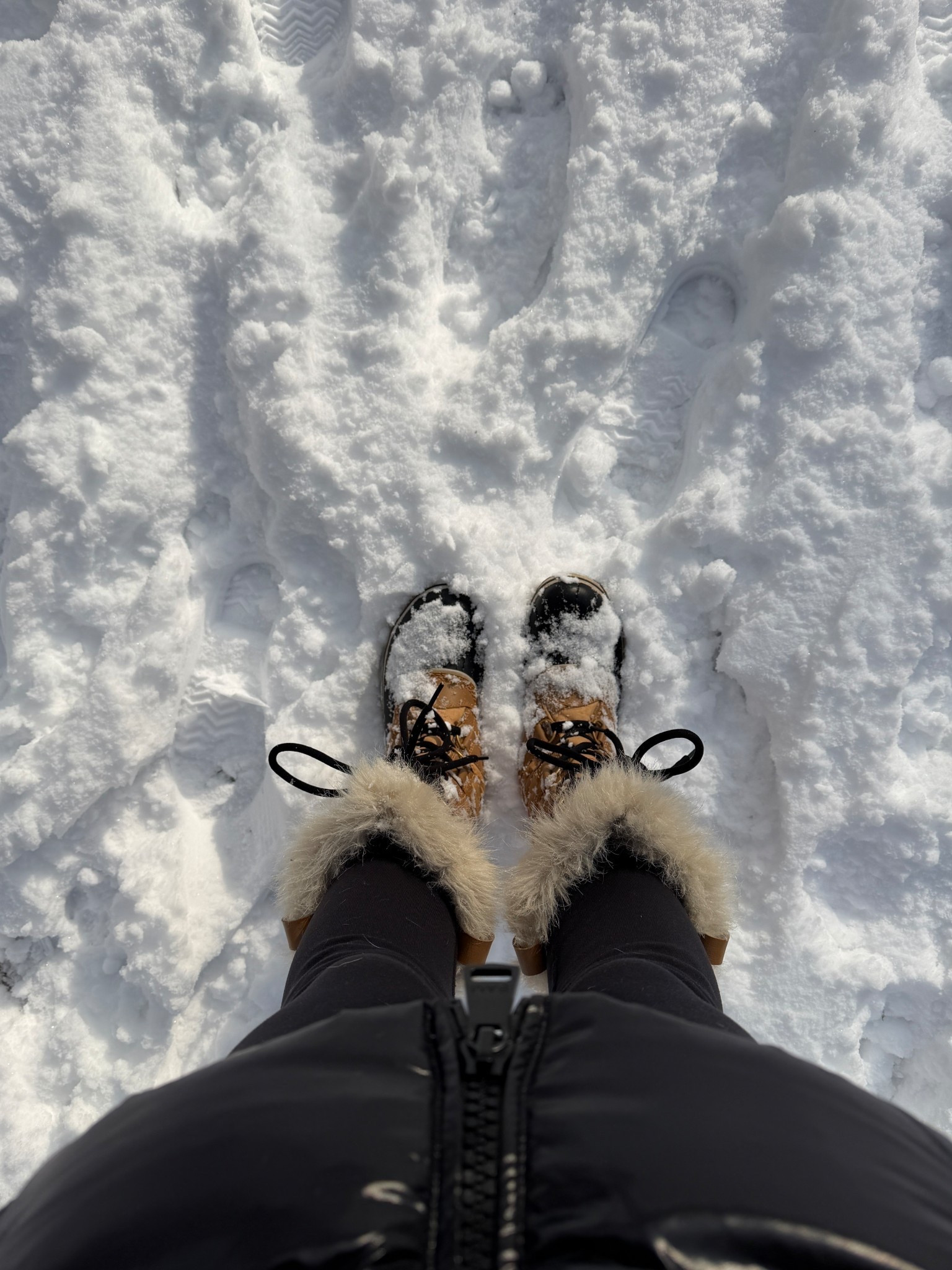 Snow boots I’m loving!! Sorel is my favorite brand that keeps my feet warm + dry! 

#LTKOver40 #LTKootd