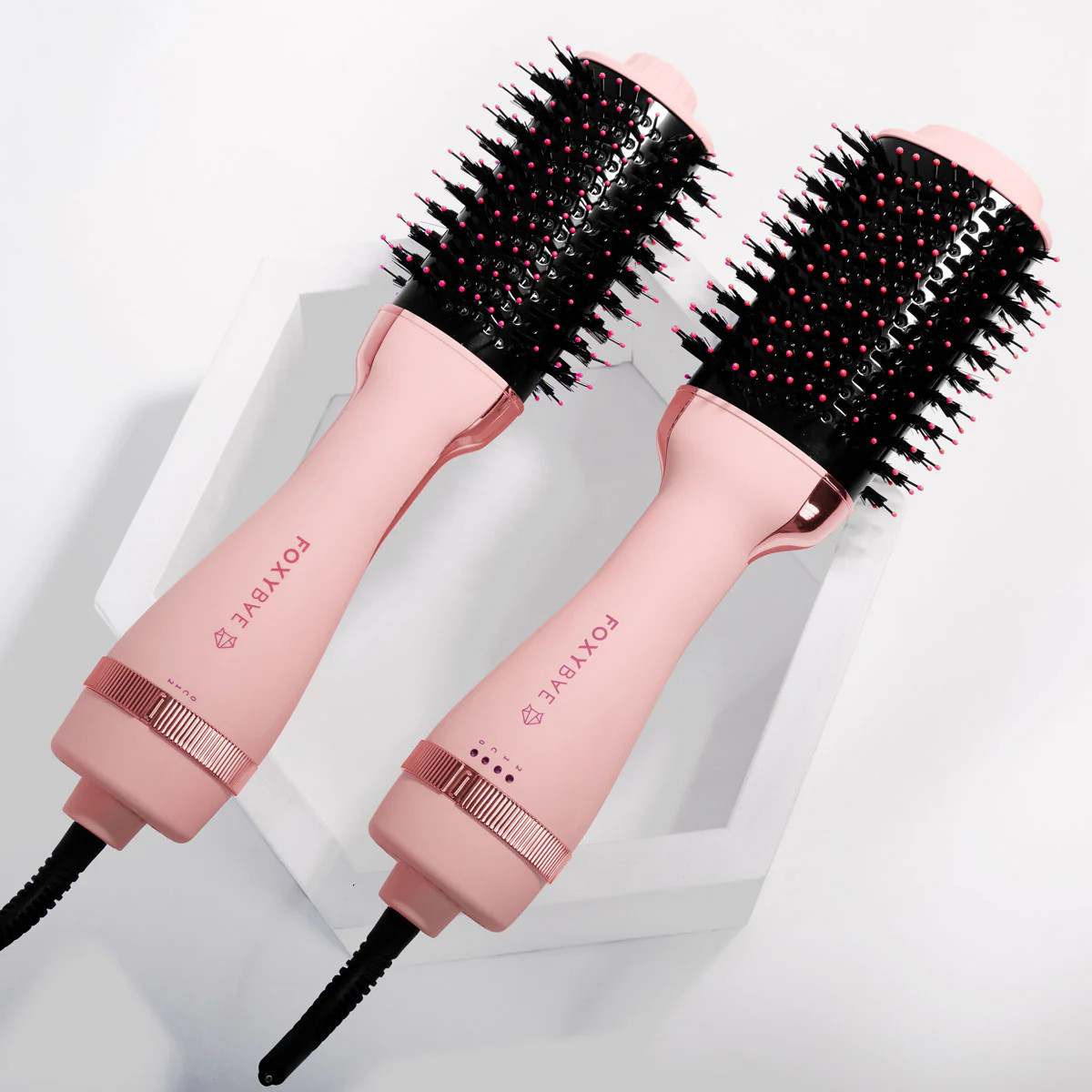 BLUSH BLOWOUT BRUSH | FoxyBae 
