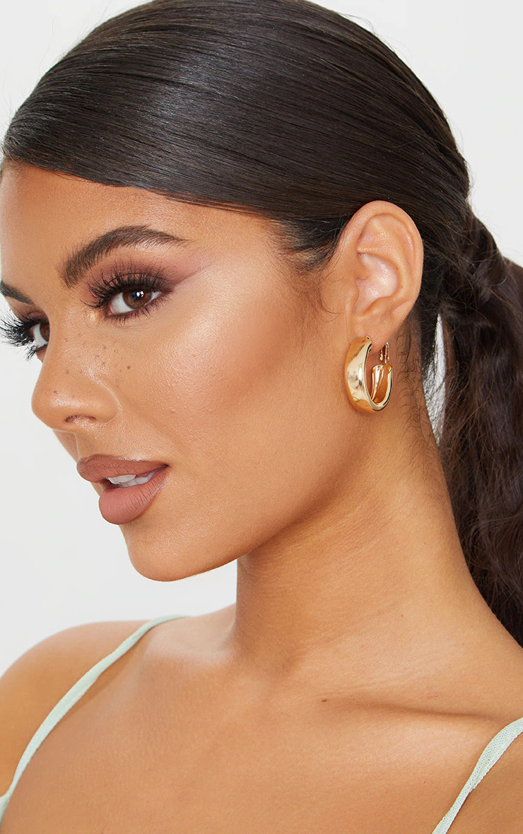 Gold Small Chunky Tubular Hoop Earrings | PrettyLittleThing UK