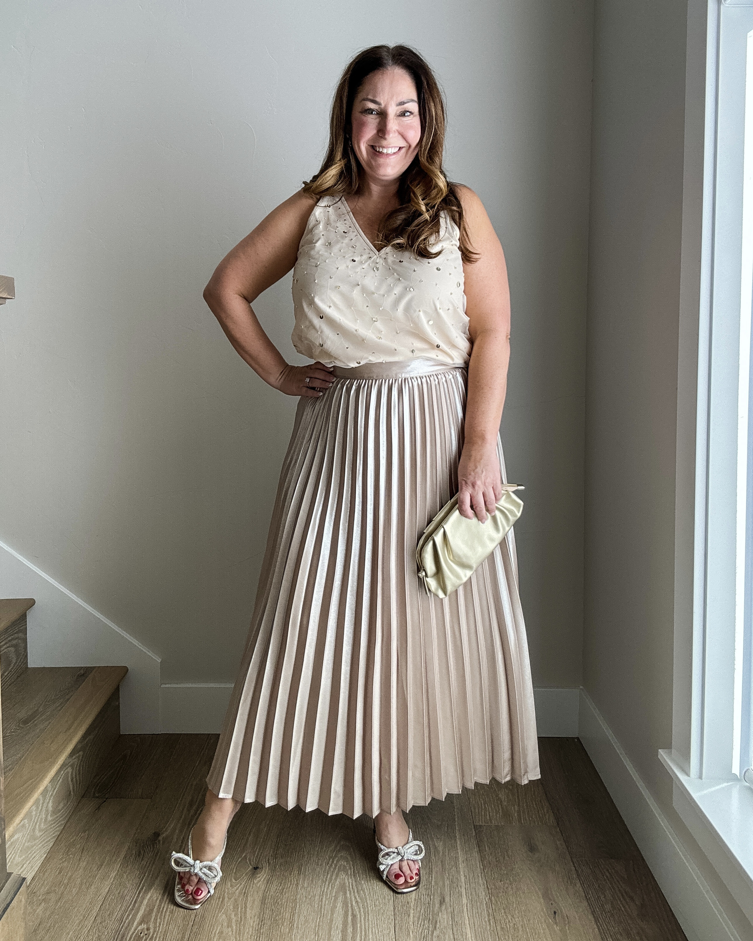 Loft Holiday Shimmer Top and Pleated Skirt Outfit
Fit Tips: Top tts, L // Size runs small size up, XL

holiday outfit, gold, new years, tank, champagne gold, holiday party, holiday event outfit, loft style, loft fashion

#LTKMidsize #LTKParties #LTKHoliday