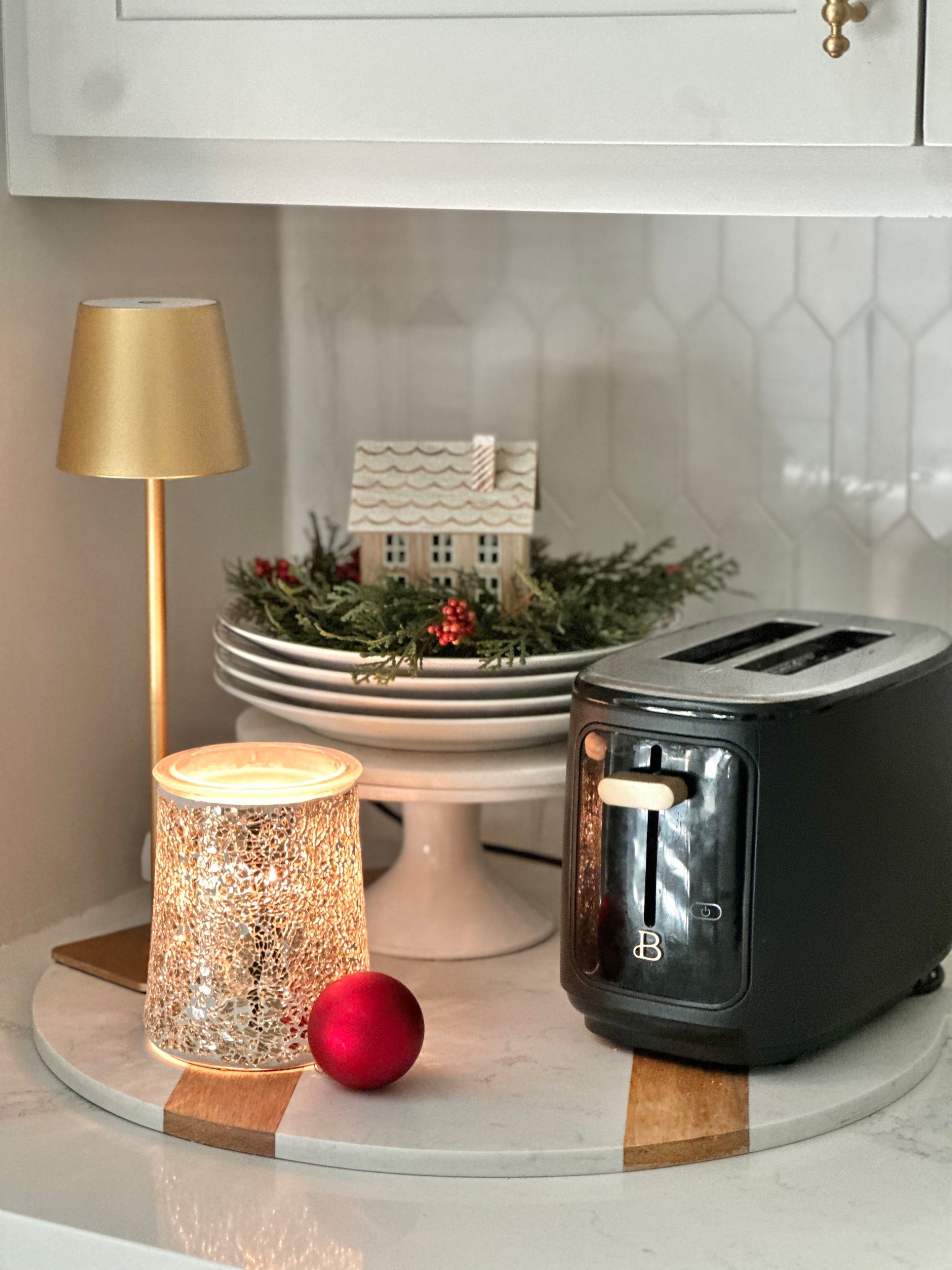Loving this wax melter! Fills our whole house with scent! 
.


#LTKGiftGuide #LTKHoliday #LTKdayinmylife