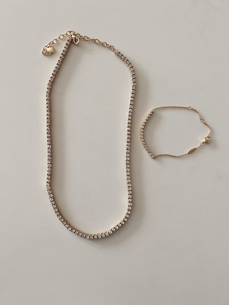 Necklace and bracelet 20% off @baublebar Mother’s Day gift ideas 

#LTKfindsunder100 #LTKGiftGuide #LTKsalealert