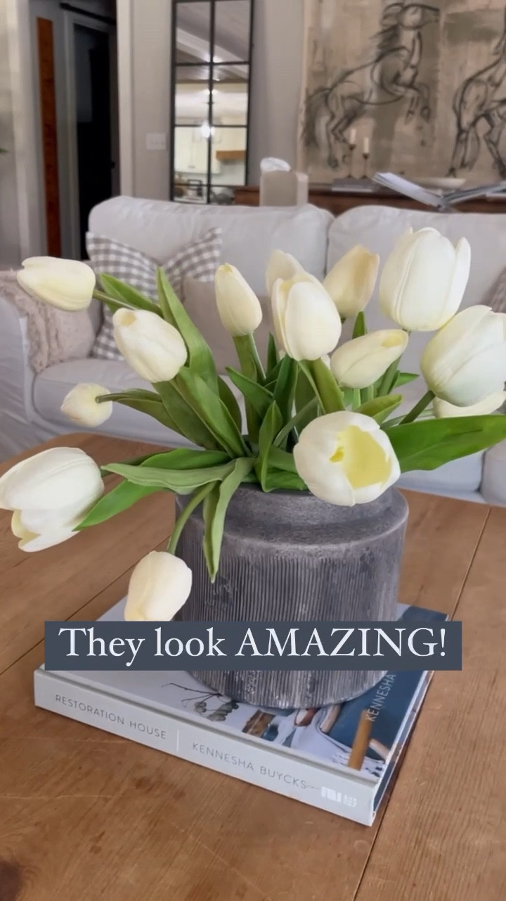 Spring Home Decor

Faux florals  faux tulips  tulips  spring decor  home decor  winter to spring  spring home  Amazon home  Amazon finds  transitional decor  VintagePickin 

#LTKStyleTip #LTKFindsUnder50 #LTKHome