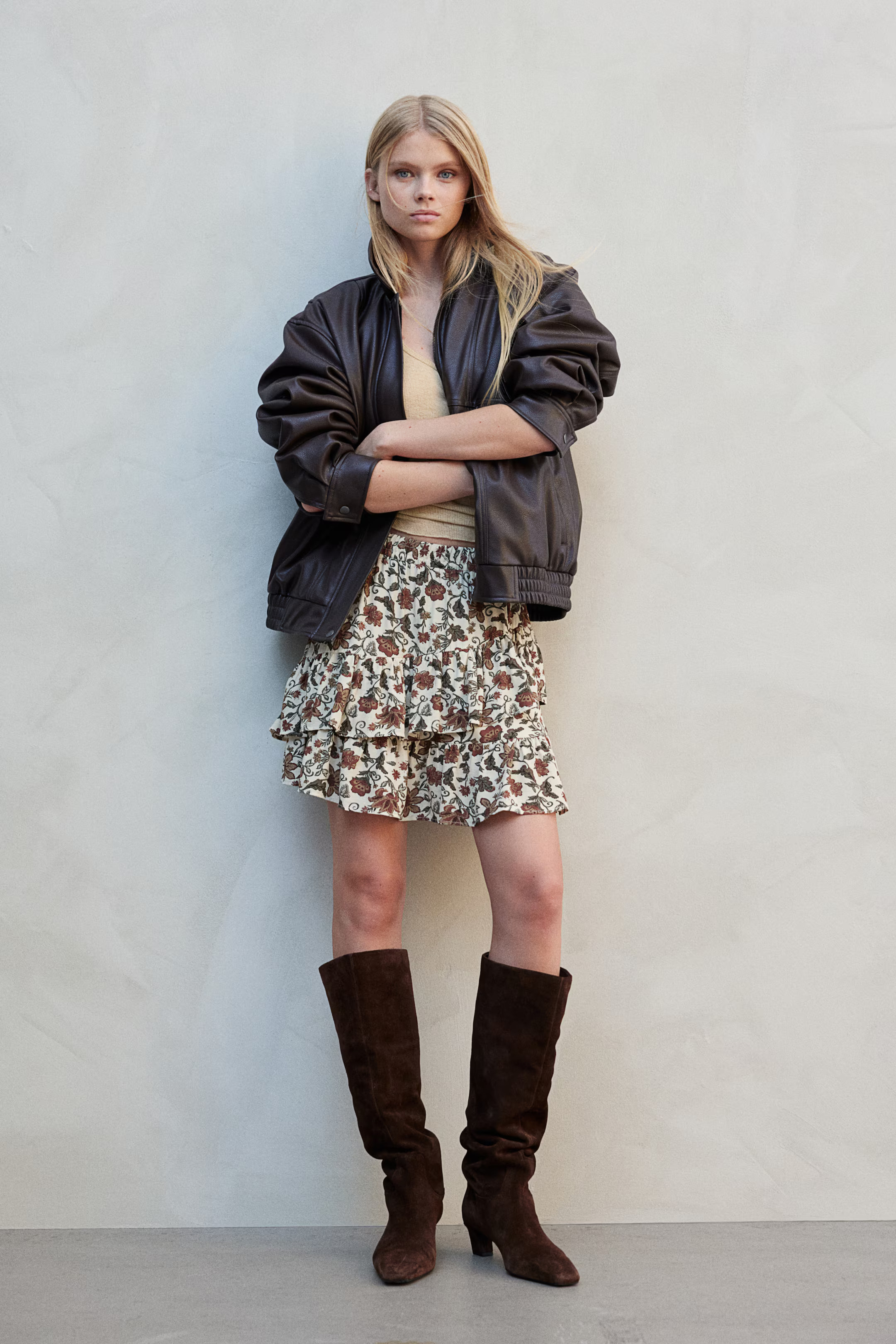 Flounced Mini Skirt - Regular waist - Mini - Cream/patterned - Ladies | H&M CA | H&M (US + CA)