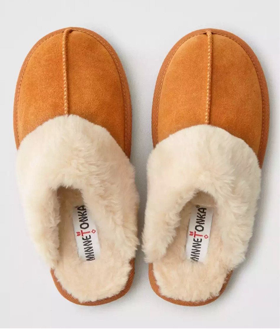 Ugg slipper dupe 
Comes in 4 colors! 

#LTKSeasonal #LTKGiftGuide #LTKshoecrush