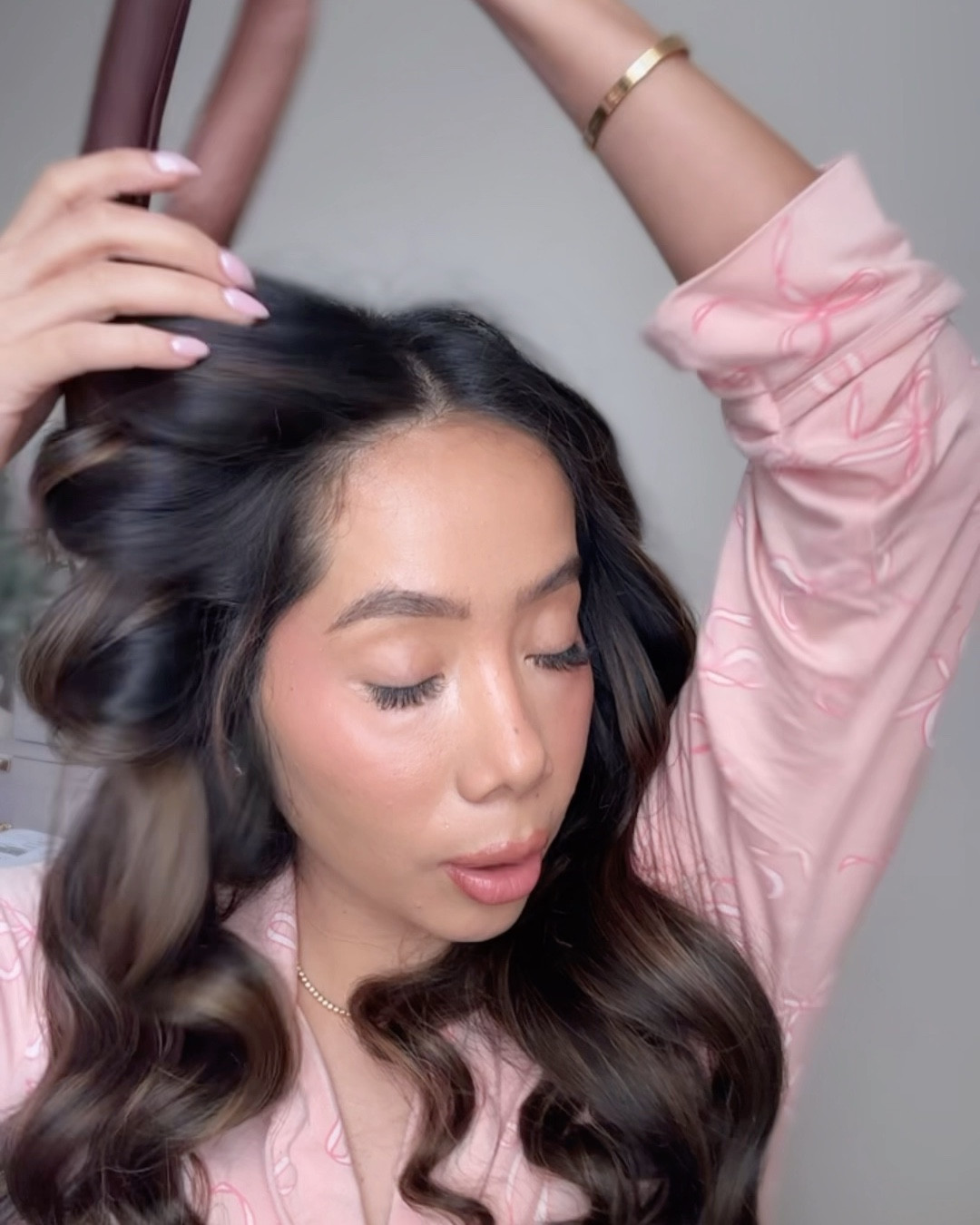 Used a hair gloss treatment for the first time and I’m obsessed! #haircare #hairgloss 

#LTKFindsUnder50 #LTKBeauty #LTKWatchNow