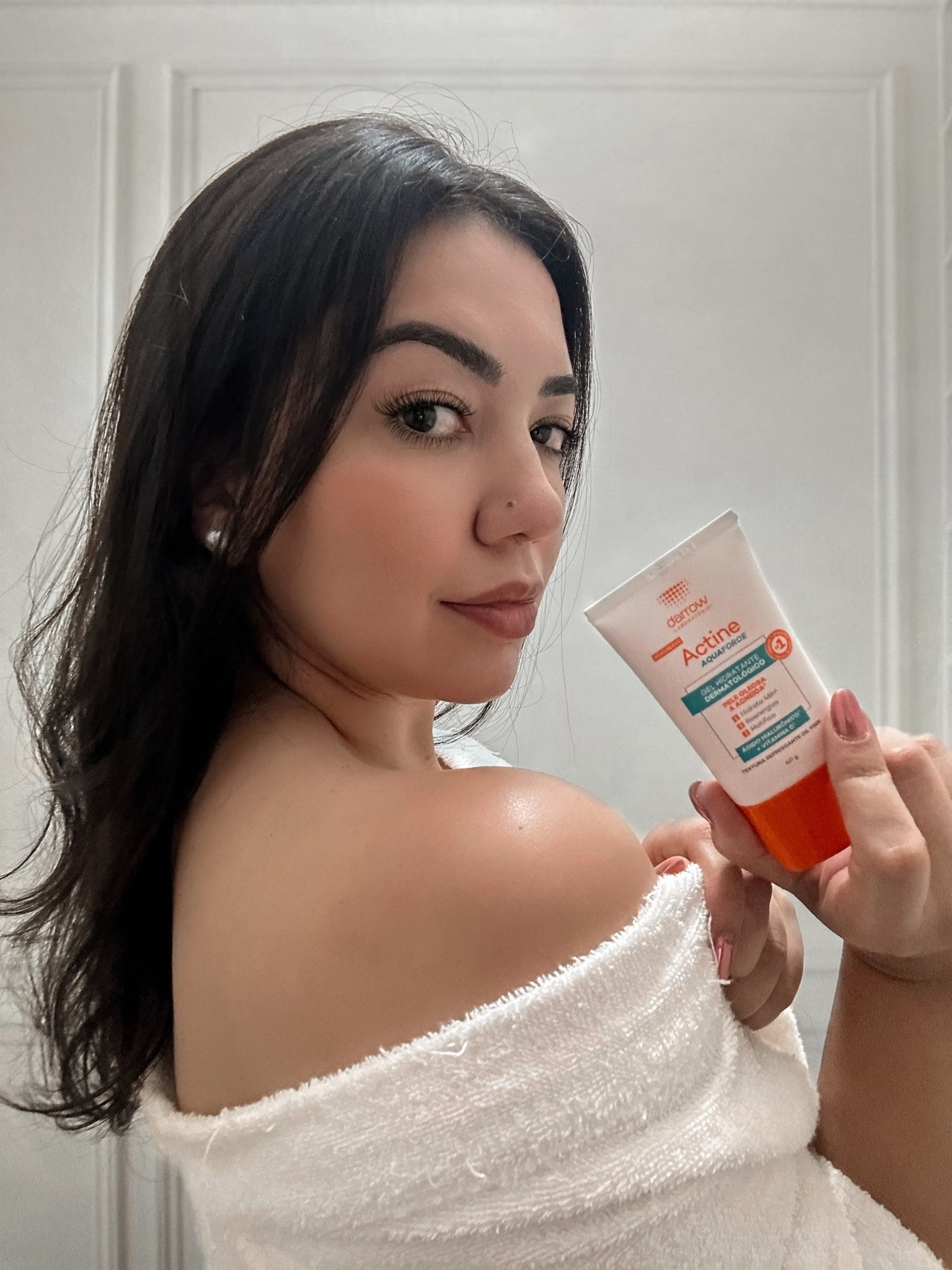 Esse gel para pele oleosa da Darrow tem meu coração ! Deixa a pele hidratada sem pesar, estou usando e sentindo na pele a diferença, super recomendo 🧡
#TeoriaNaPraticaLTK #LTKBrazil

#LTKbeauty #LTKfindsunder50 #LTKbrasil