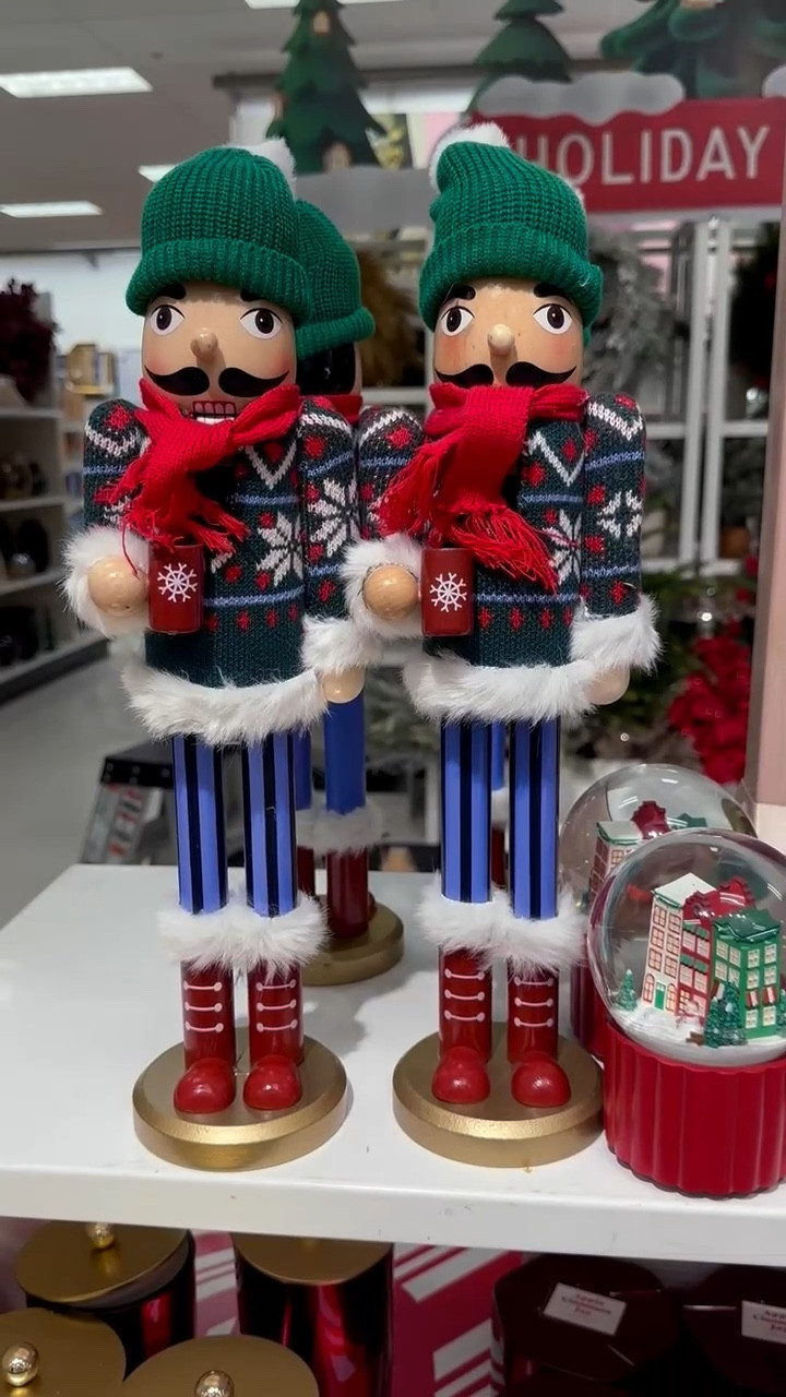 Christmas at Target… so many amazing DEALS going on right now! 

#LTKSeasonal #LTKSaleAlert #LTKHoliday