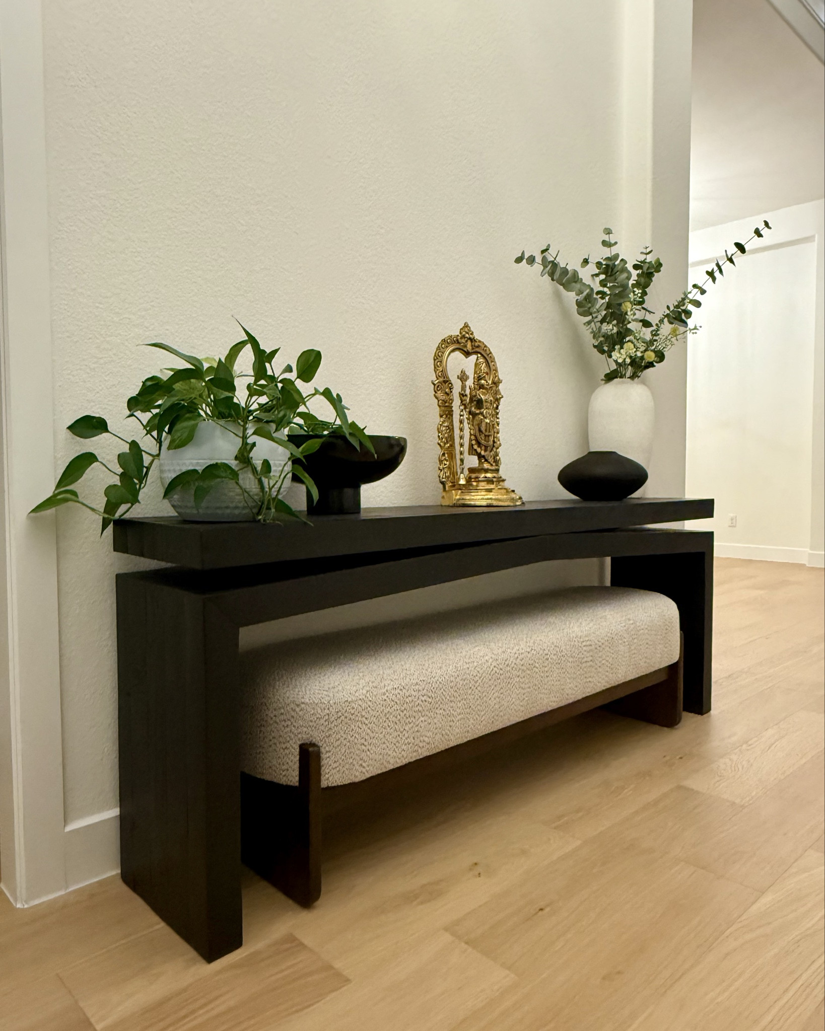 Entryway table & bench