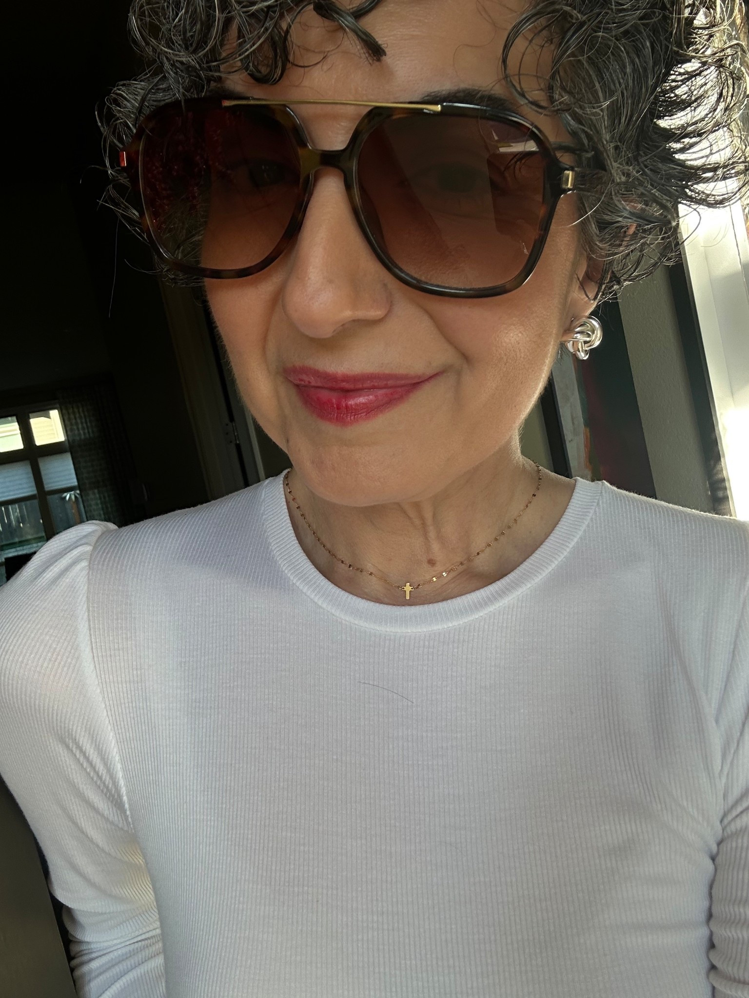 Sunglasses from my lipstick reel! So lightweight and affordable 
.
#amazon 