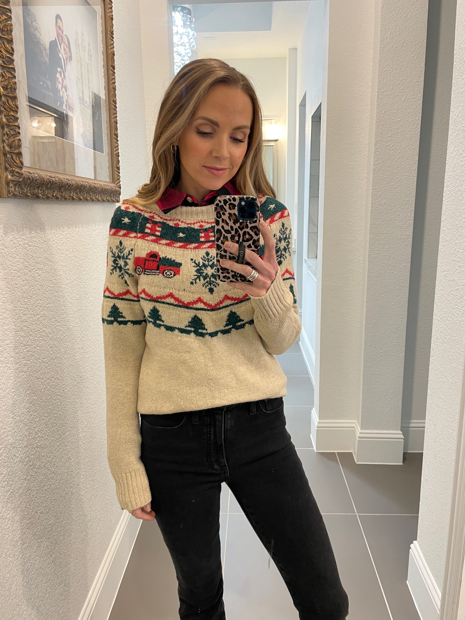 Such a fun festive sweater from @maurices #maurices #discovermaurices #mauricespartner #Ad 