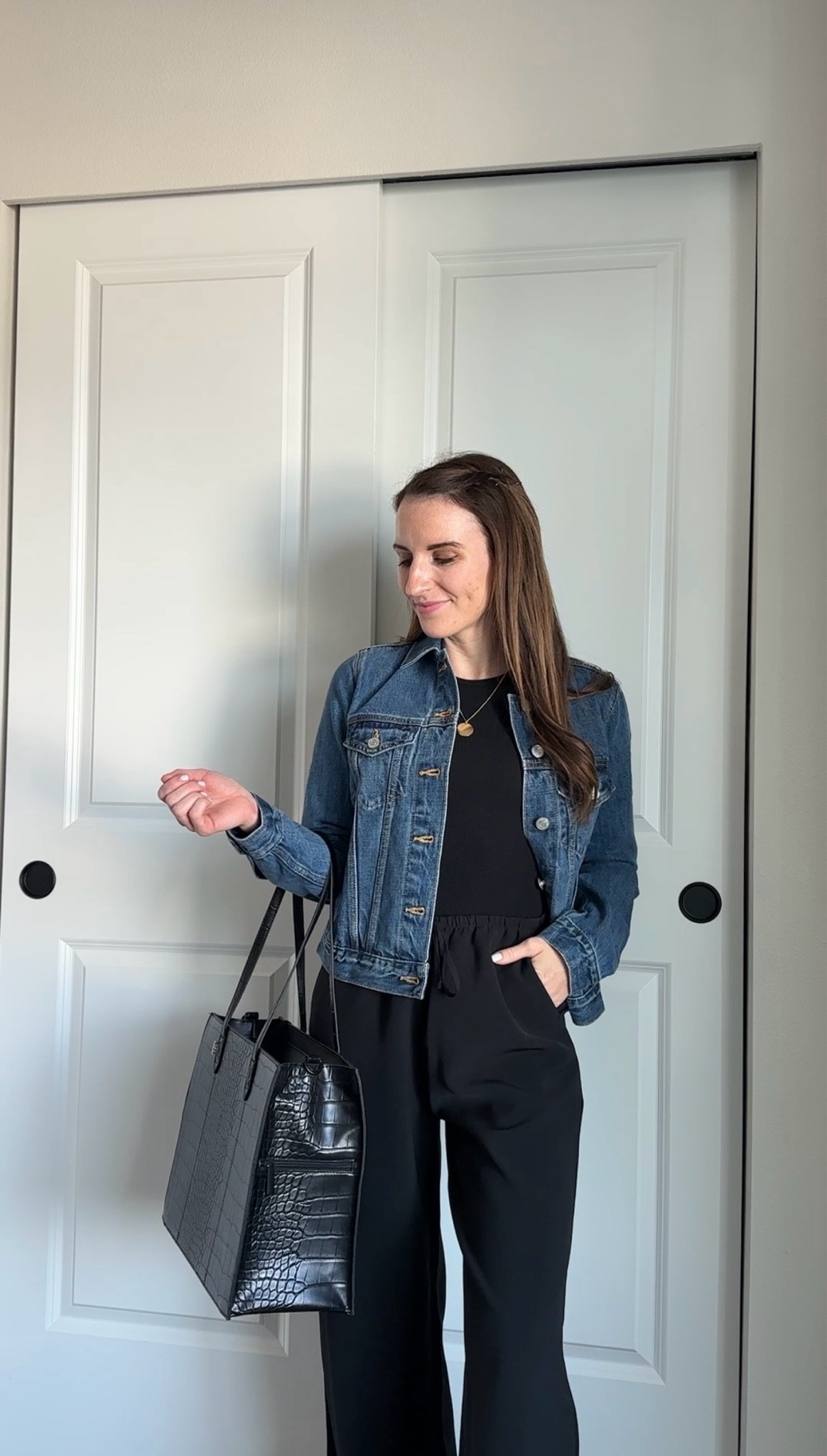 gap basics on sale for MDW!

#LTKootd #LTKSaleAlert #LTKSeasonal