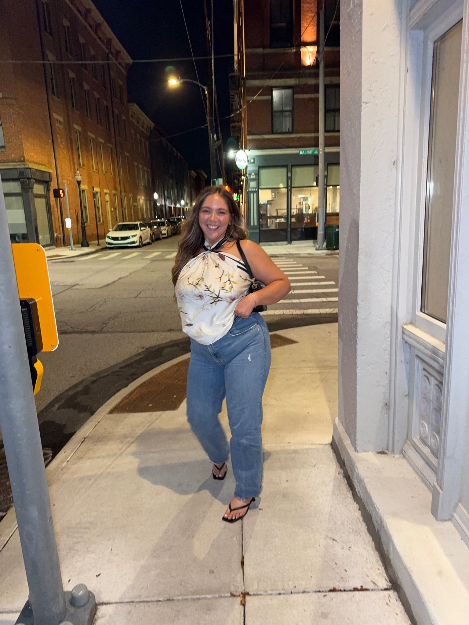 The jeans are the same style, but not the exact wash FYI!

#LTKActive #LTKMidsize