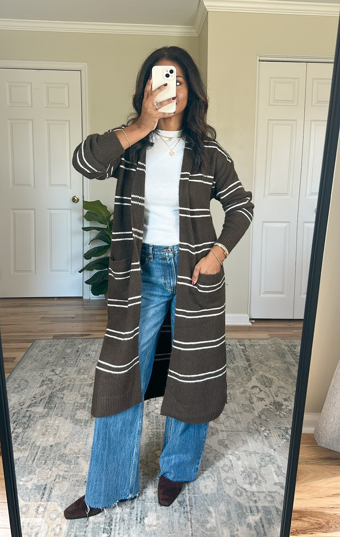 Small in cardigan. Size 27 in jeans 

 #LTKootd #LTKgrwm #LTKOver40