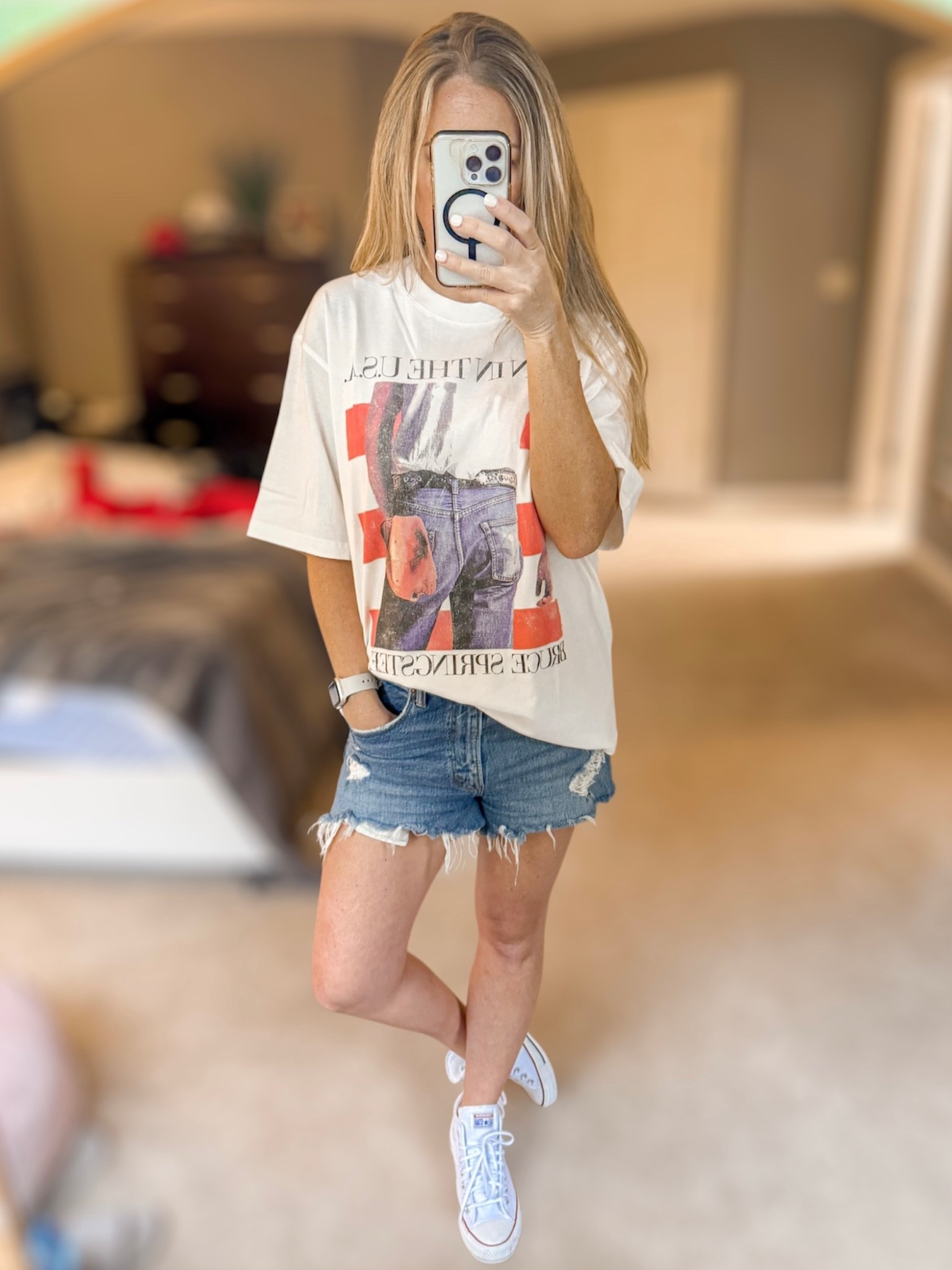 Red, white & blue, summer outfit idea! Graphic tee, denim shorts, sneakers #summer #summeroutfit #sneakers #denimshorts

#LTKSeasonal #LTKSaleAlert #LTKFindsUnder50