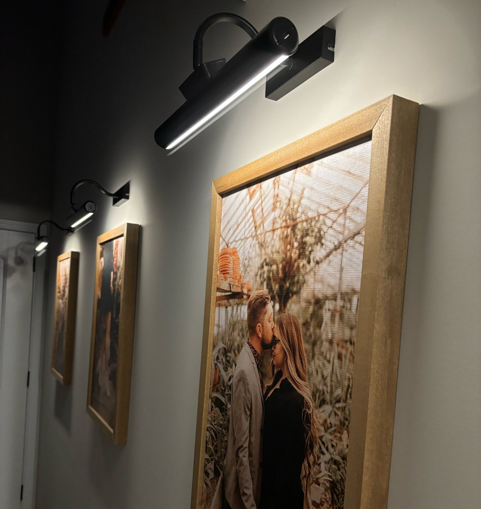 Magnetic and easily removable to charge picture lighting! These come with remotes to turn off/on easy and have a timer! 

#LTKHome #LTKFindsUnder100 #LTKxPrimeDay