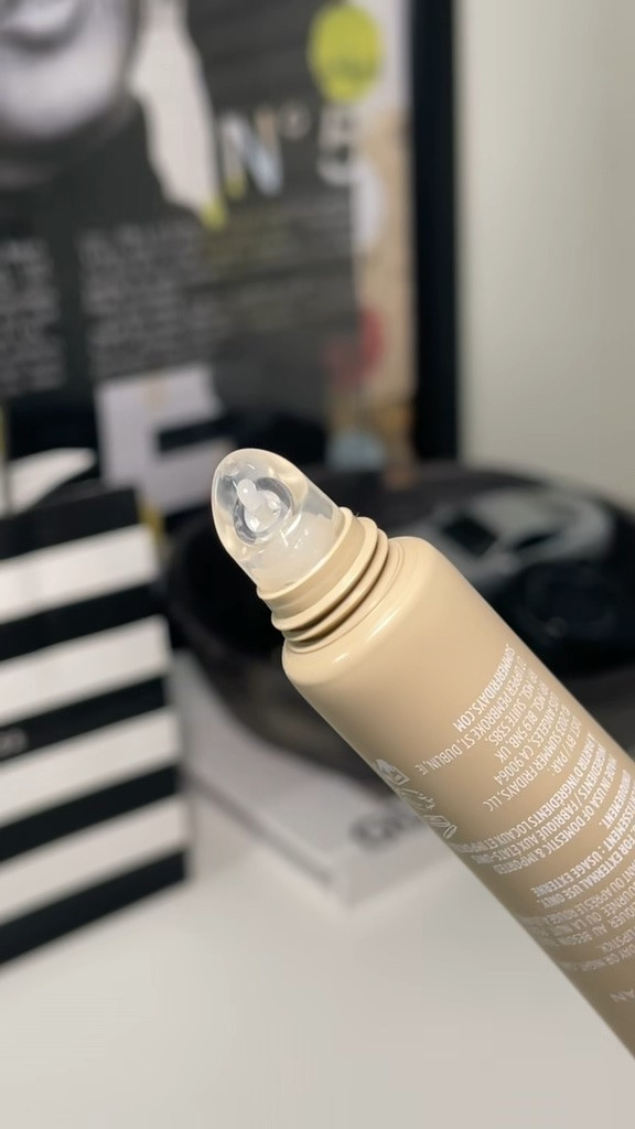 summer fridays lip butter balm shade vanilla — shop this product below 🍨