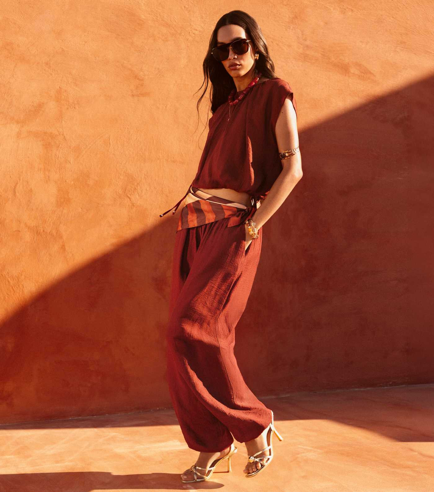 Dark Red Wide Cuffed Textured Trousers | New Look | New Look (UK)