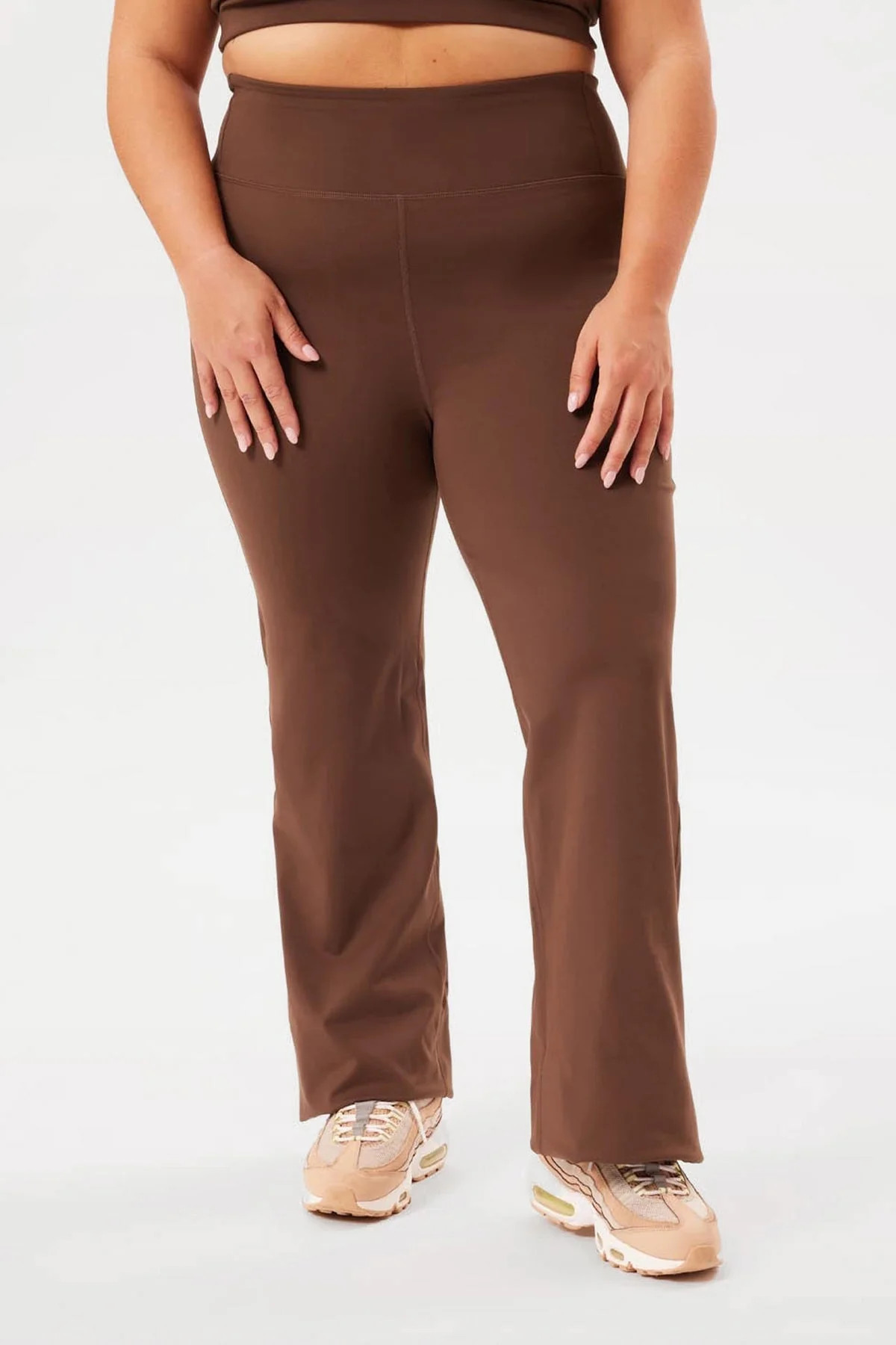 Earth Compressive Flare Legging | Girlfriend Collective