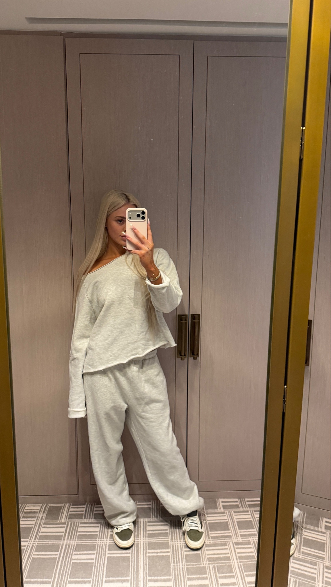 🩶

#LTKBeauty #LTKdayinmylife #LTKgrwm