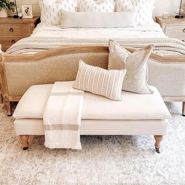 Creamy Classics Rolling Pillowtop Bench | Antique Farm House