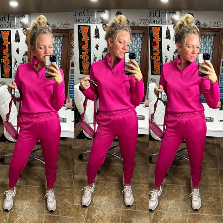 Today’s look is all @nike I LOVE this set!!! It’s so comfy and the color is 😍😍 #nike #nikeset #nikeoutfit #travel #traveloutfit 

#LTKSeasonal #LTKfitness #LTKtravel