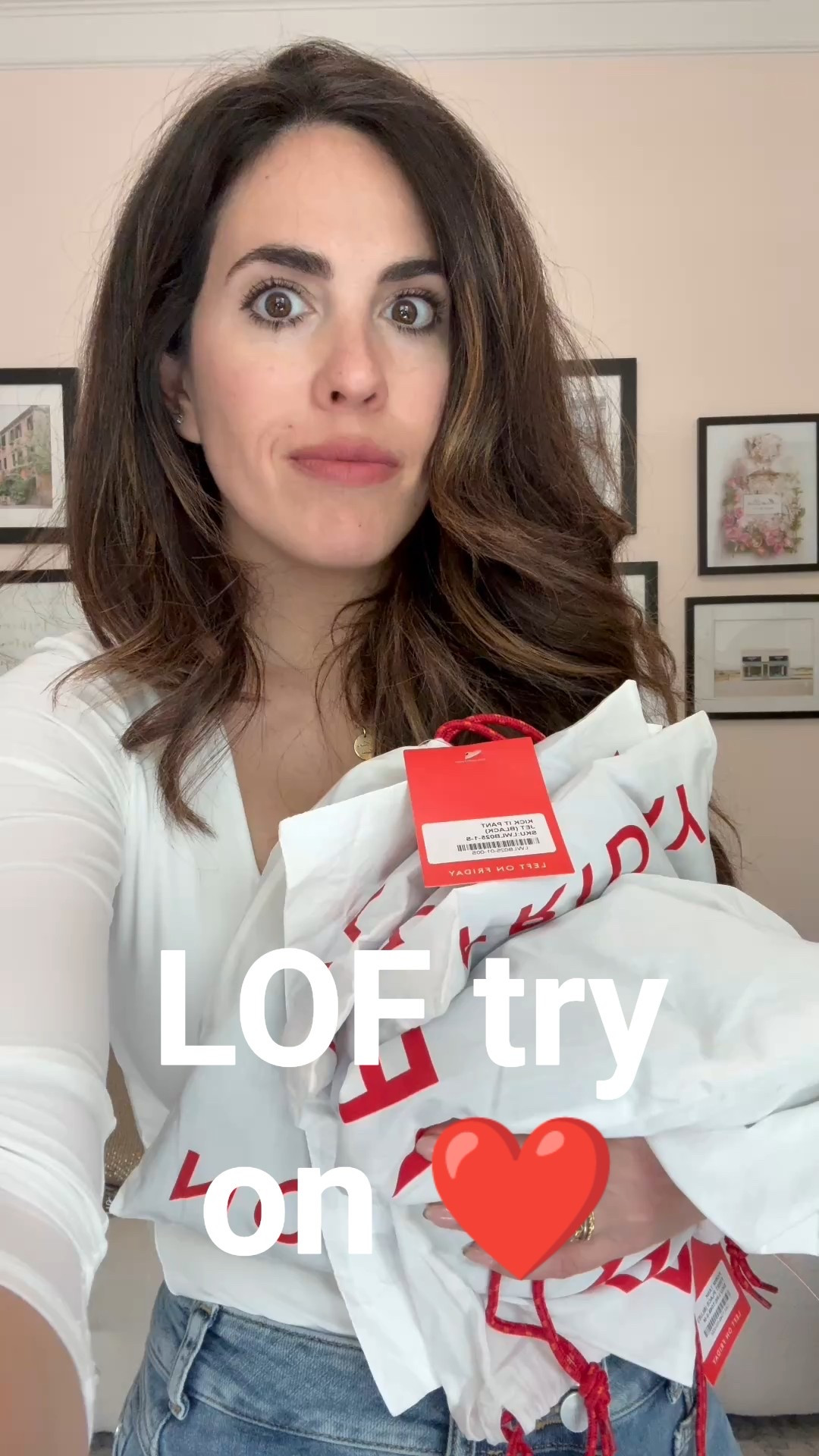 LOF try on! ❤️
The fit and material of everything is 🤌🏼


#LTKFindsUnder100 #LTKOver40 #LTKActive