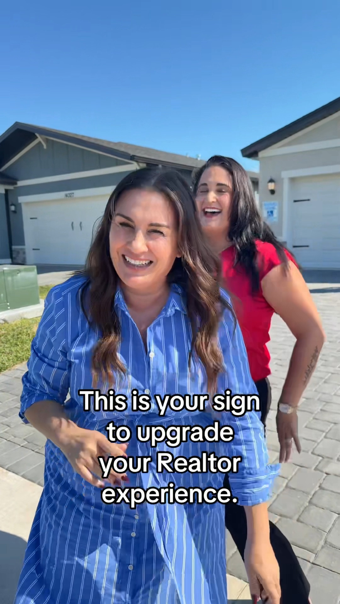 If you want a Realtor who responds fast, negotiates hard, and also dances between showings… hi, it’s me. 👋🏼💃🏼

#LTKWorkwear #LTKdayinmylife
