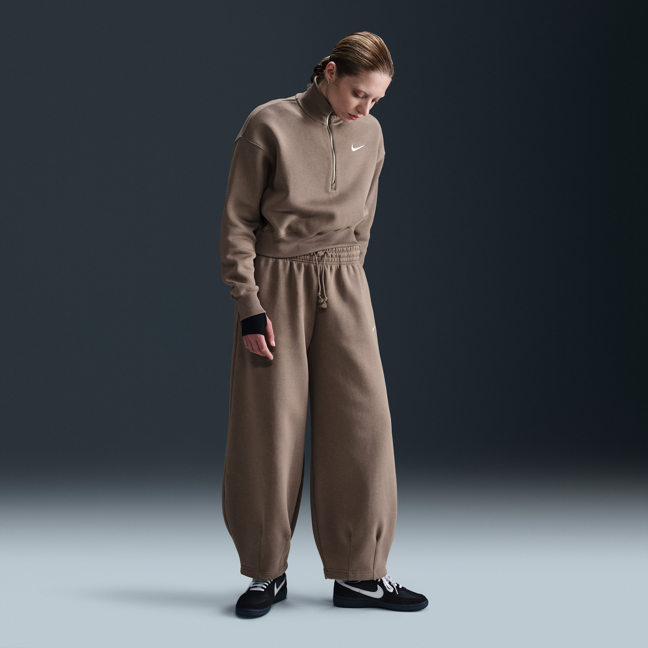 Women's Nike Sportswear Phoenix Fleece Mid-Rise Oversized Tapered Pants in Brown | HJ0898-233 | Nike (US)