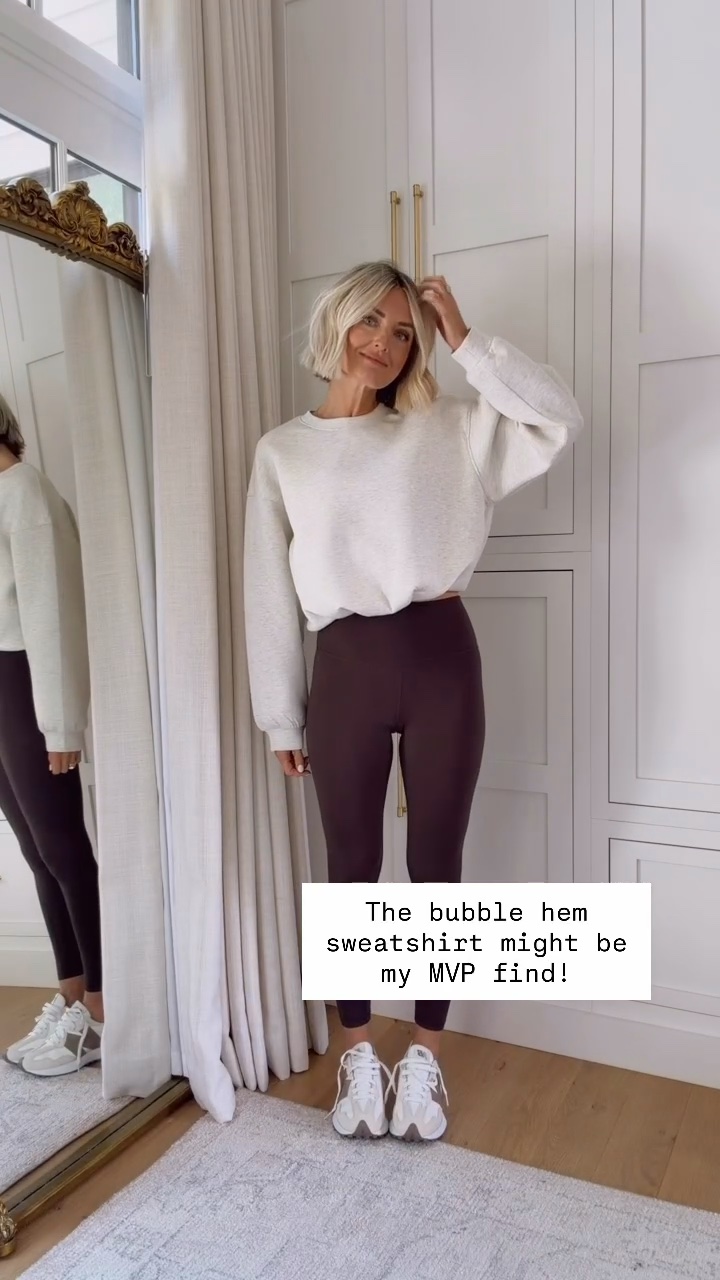 This cropped sweatshirt is so good! Will be wearing this on repeat! Wearing S!

Loverly Grey, Old Navy, leggings, athleisure, activewear, Labor Day sales