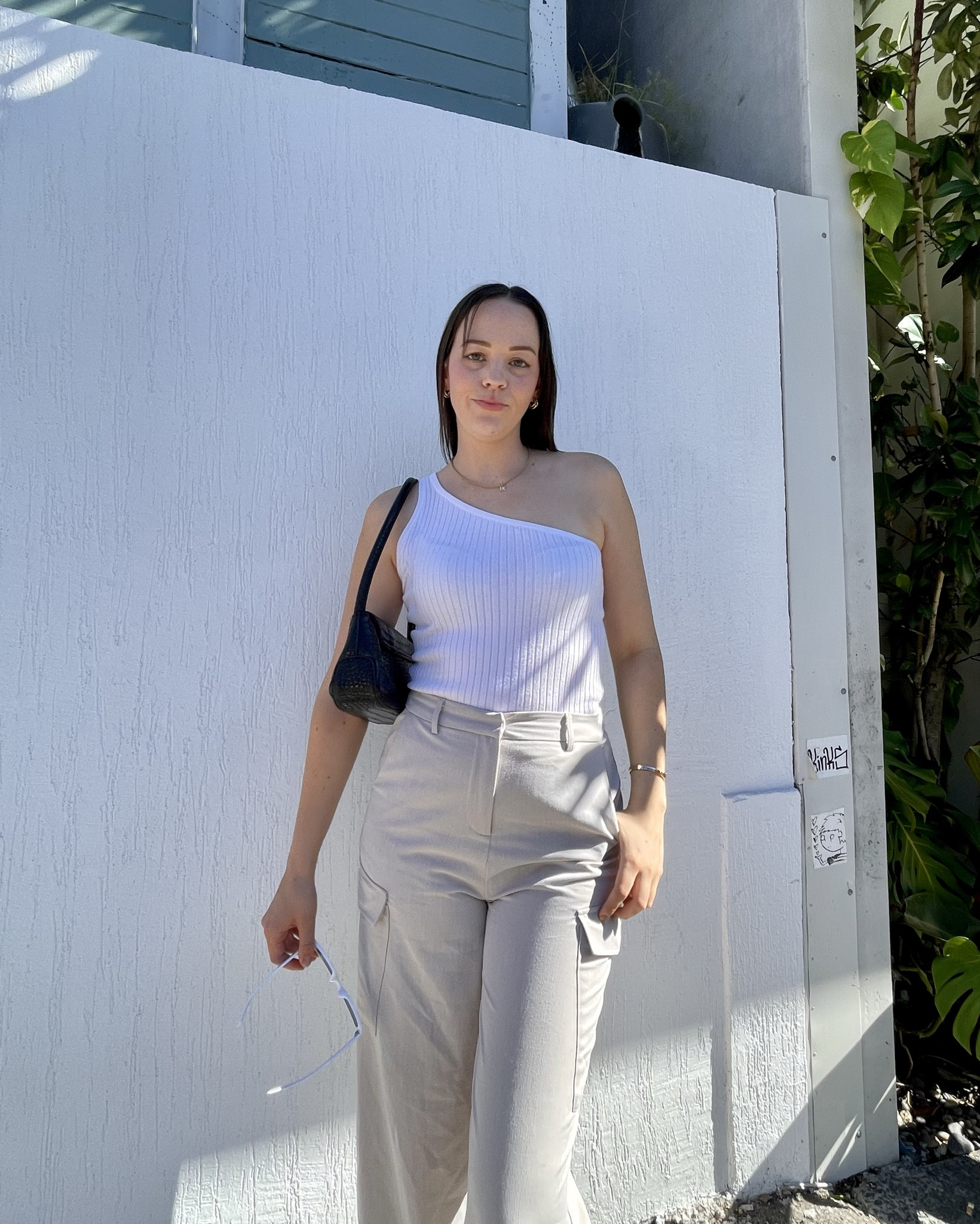 Coffee date or office vibes 🌷🤍✨

Such a simple, classy fit that can easily be dressed up with a. Cute bag and jewellery 😇



#LTKfindsunder50 #LTKsalealert #LTKaustralia