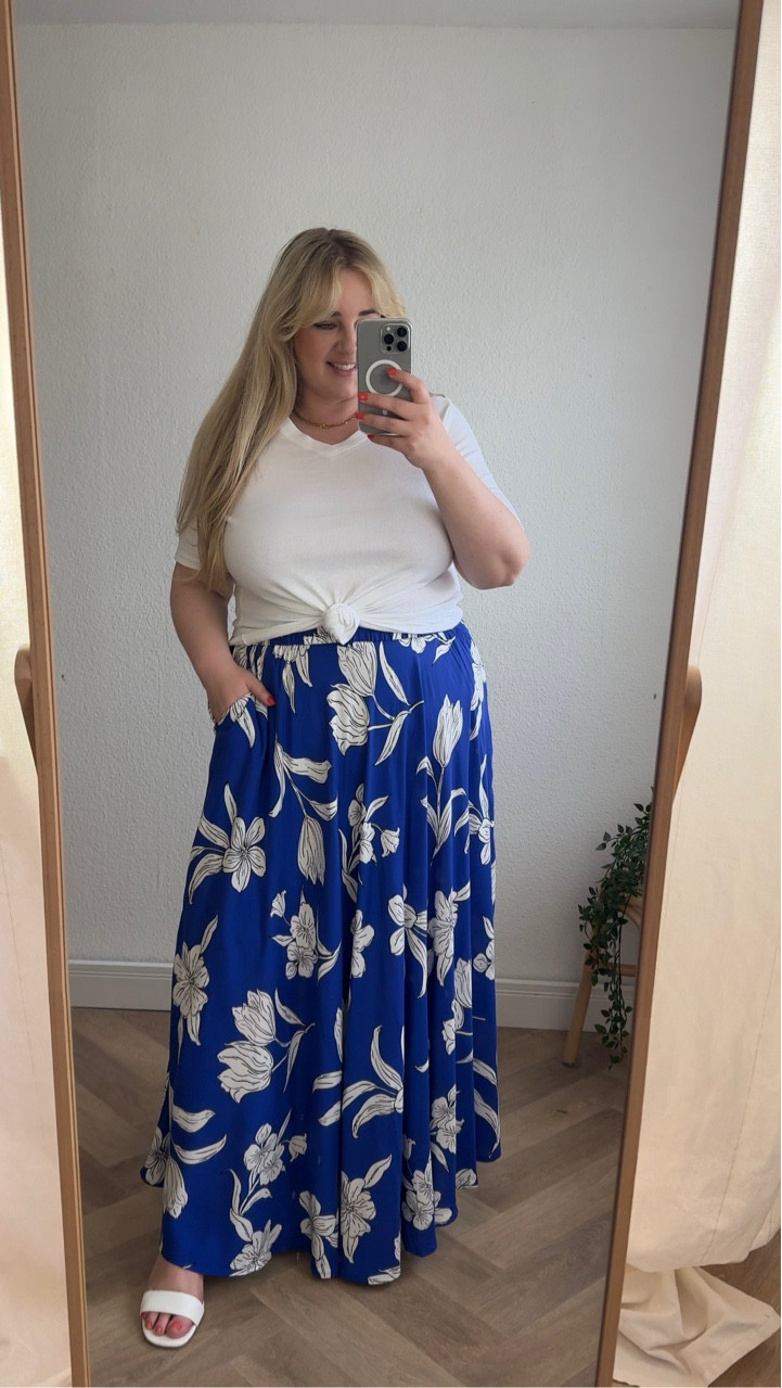 Frühlingsoutfit 🌸

#rock #plussizefashion #frühling

#LTKdeutschland #LTKplussize #LTKspring