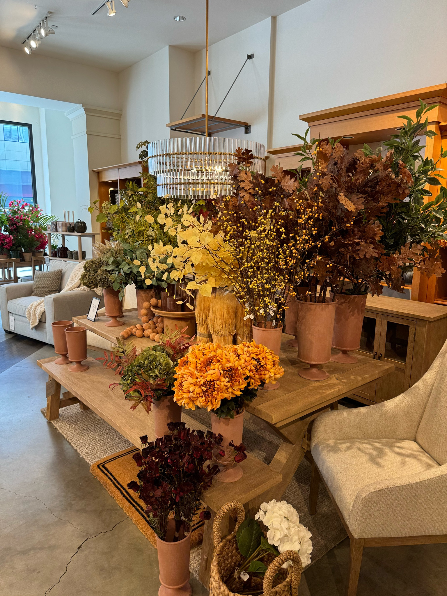 Fall stems and florals at Pottery Barn!

Fall florals, fall stems, fall home, fall decor, home decor, faux greenery, faux florals, faux flowers, decorative florals

#LTKStyleTip #LTKSeasonal #LTKHome