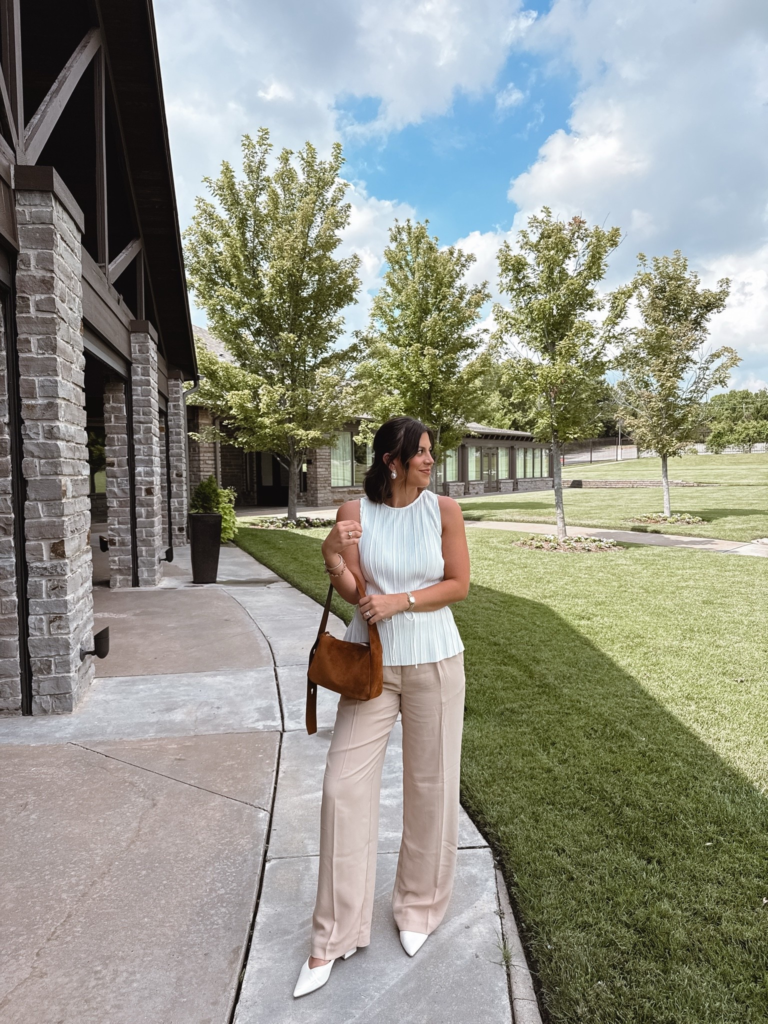Love this semi monochromatic look. These could be my new favorite trouser.

#LTKSeasonal #LTKWorkwear #LTKootd