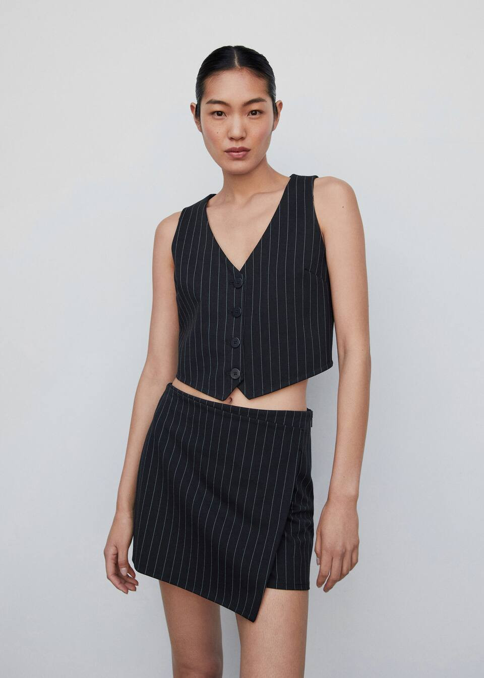 Cropped waistcoat with buttons -  Women | Mango United Kingdom | MANGO (UK)