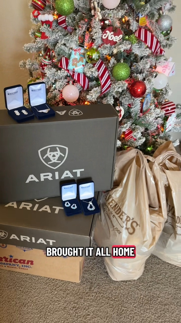 Need NFR Outfits? Run to your local @cavendersbootcity or comment COWGIRL to order online!! Cavenders has the best western fashion for the whole family!
#nfrfashion #cavendersbootcity #cavenders #ad #nfroutfits 

#LTKvlog #LTKGiftGuide #LTKCyberWeek