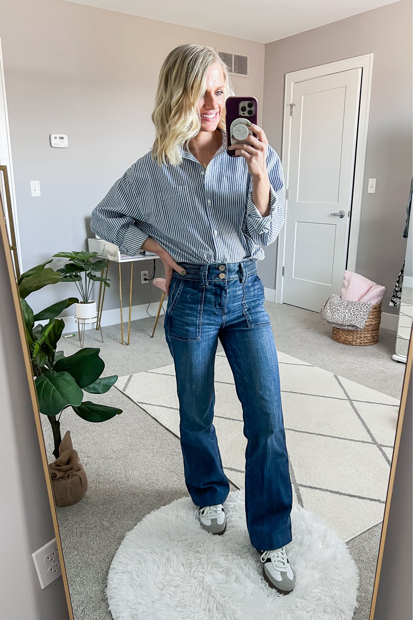 What I wore this week! 
Shirt- xs
Jeans- 0/petite
Shoes- 7

#LTKstyletip #LTKSeasonal #LTKsalealert