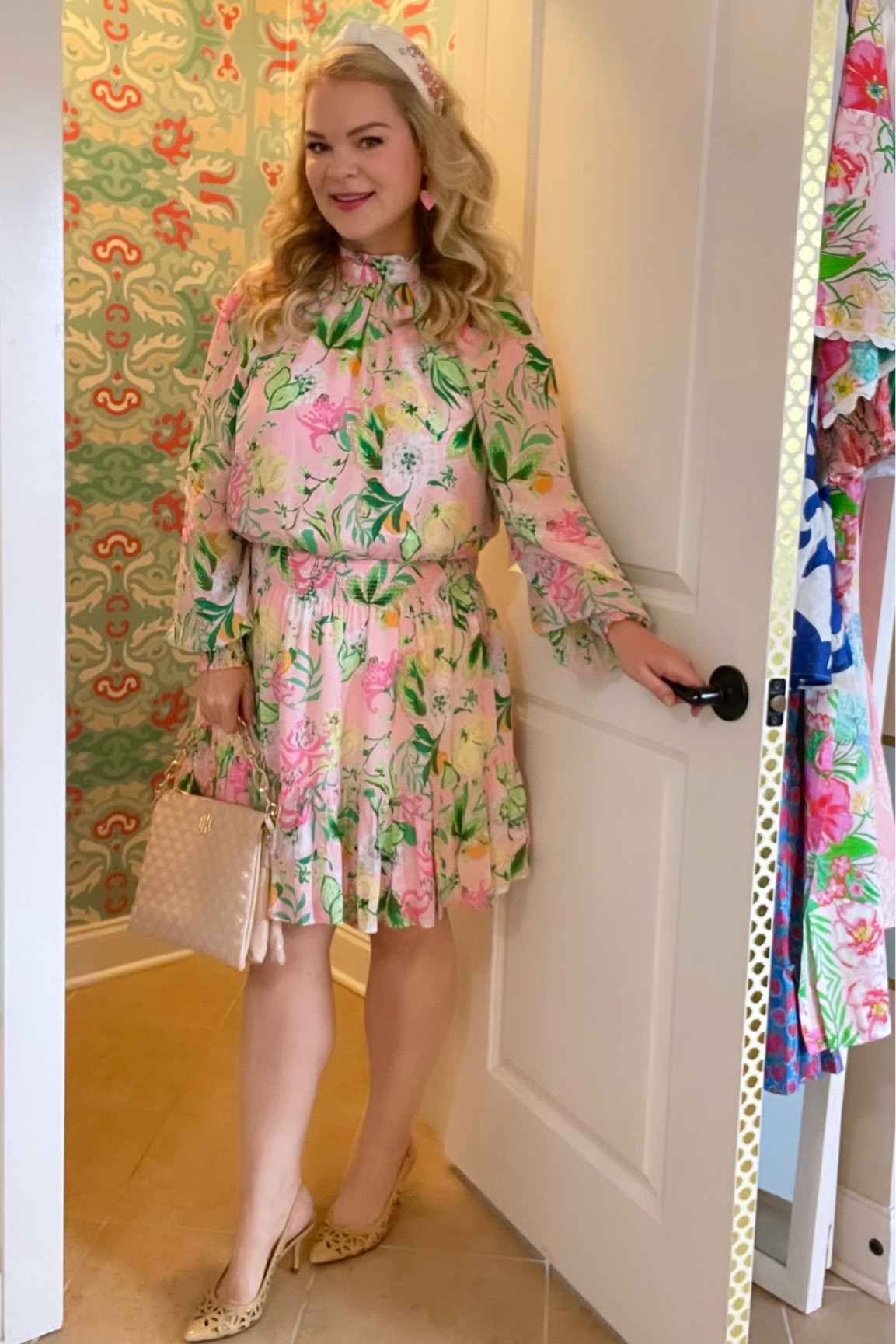 Pretty little Lilly Pulitzer look for my LIVE with Belk today. Celebrating all the things for National Lipstick Day.💄 