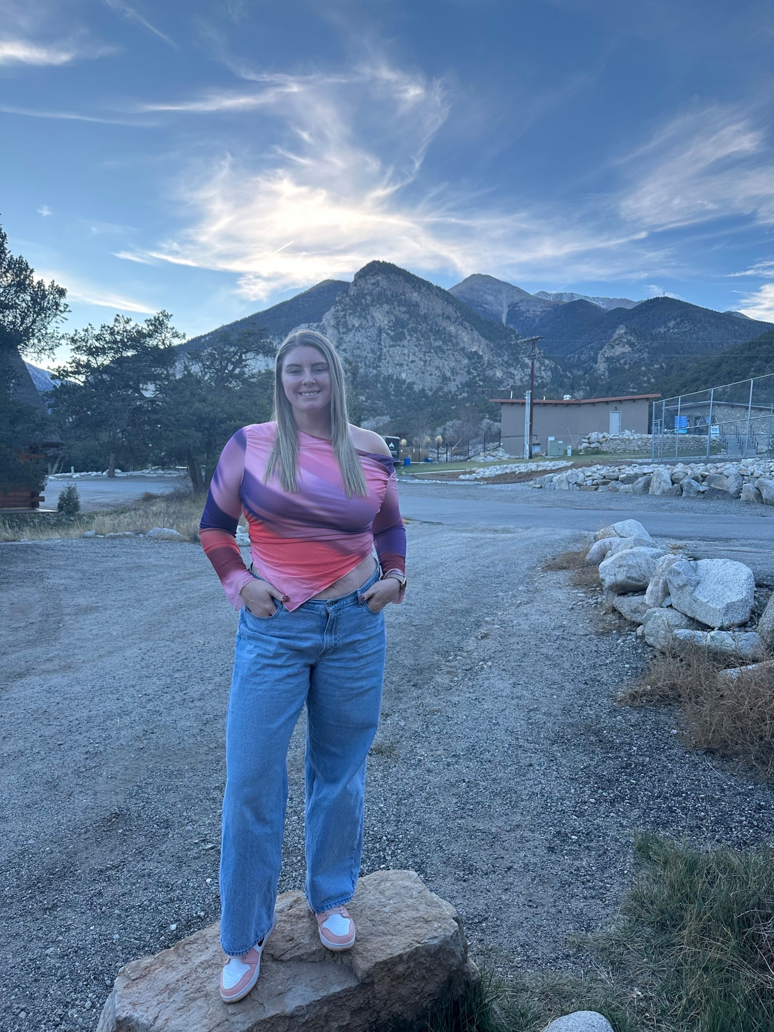 Such a cute fit!

plus size, mid size, going out tops, wide leg jeans

#LTKStyleTip #LTKMidsize #LTKPlusSize